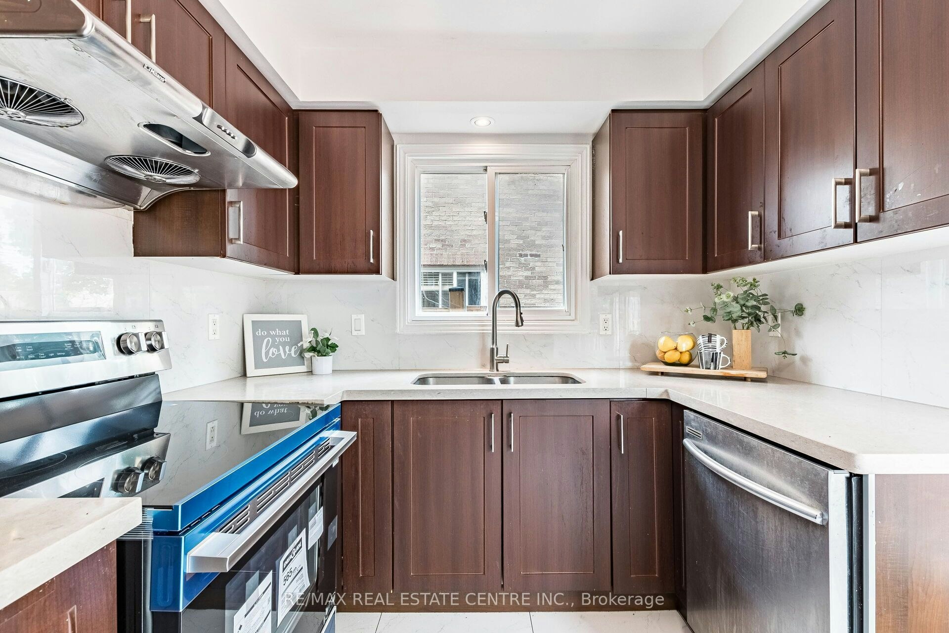 1124 Shagbark Crescent, Mississauga, ON, L5C 3N7 - 13