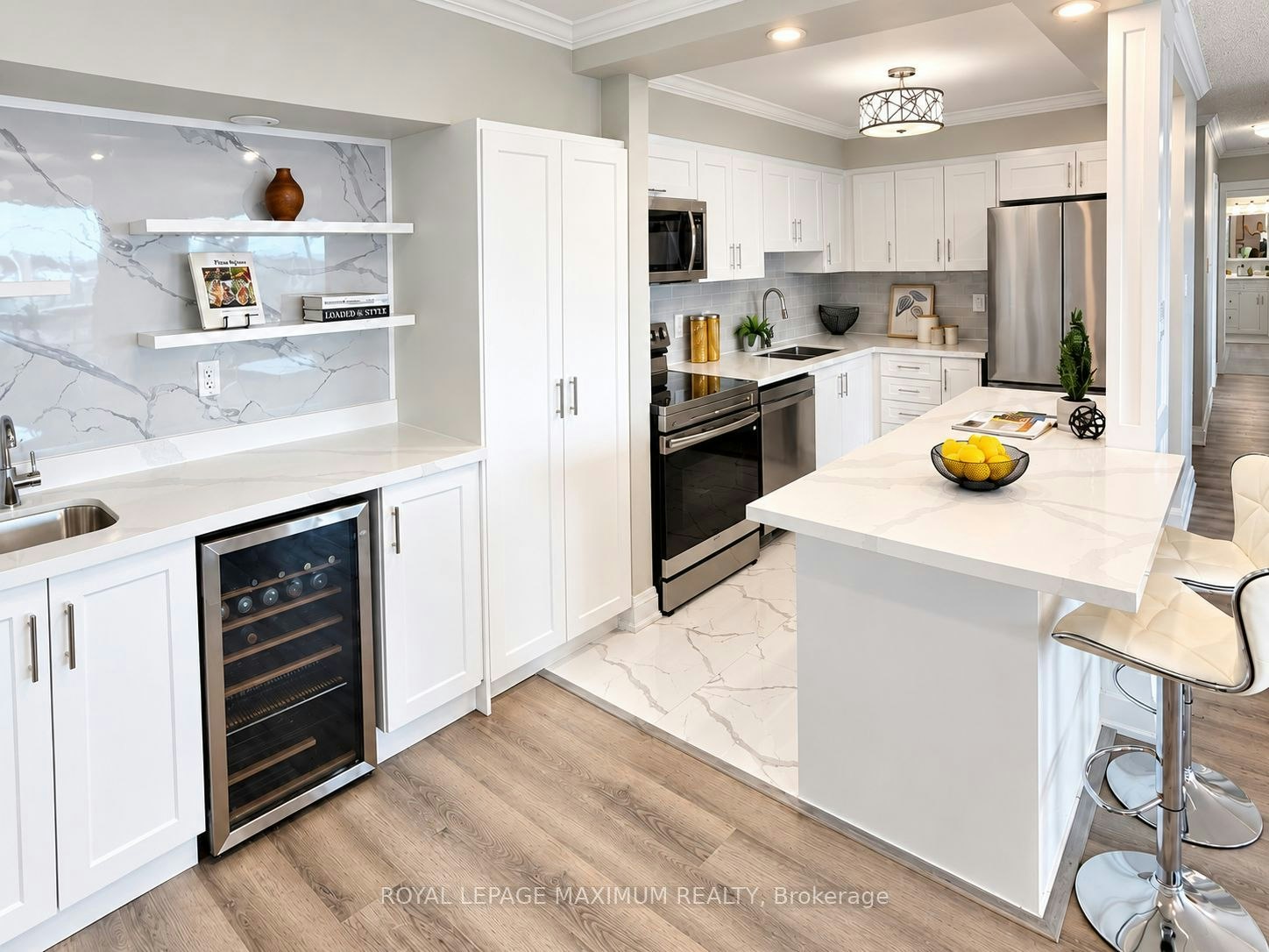 1205-50 Elm Drive E, Mississauga, ON, L5A 3X2