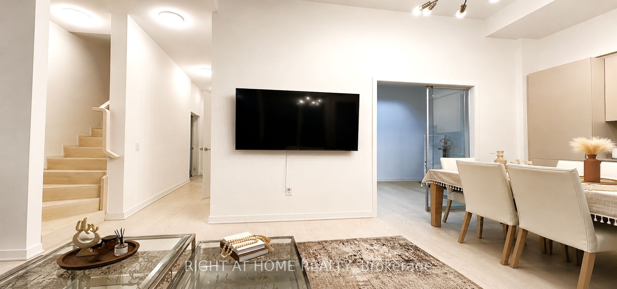 6001-3900 Confederation Parkway, Mississauga, ON, L5B 0M3 - 11