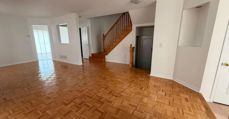 4 Flower Trail, Brampton, ON, L6P 1P1 - 12