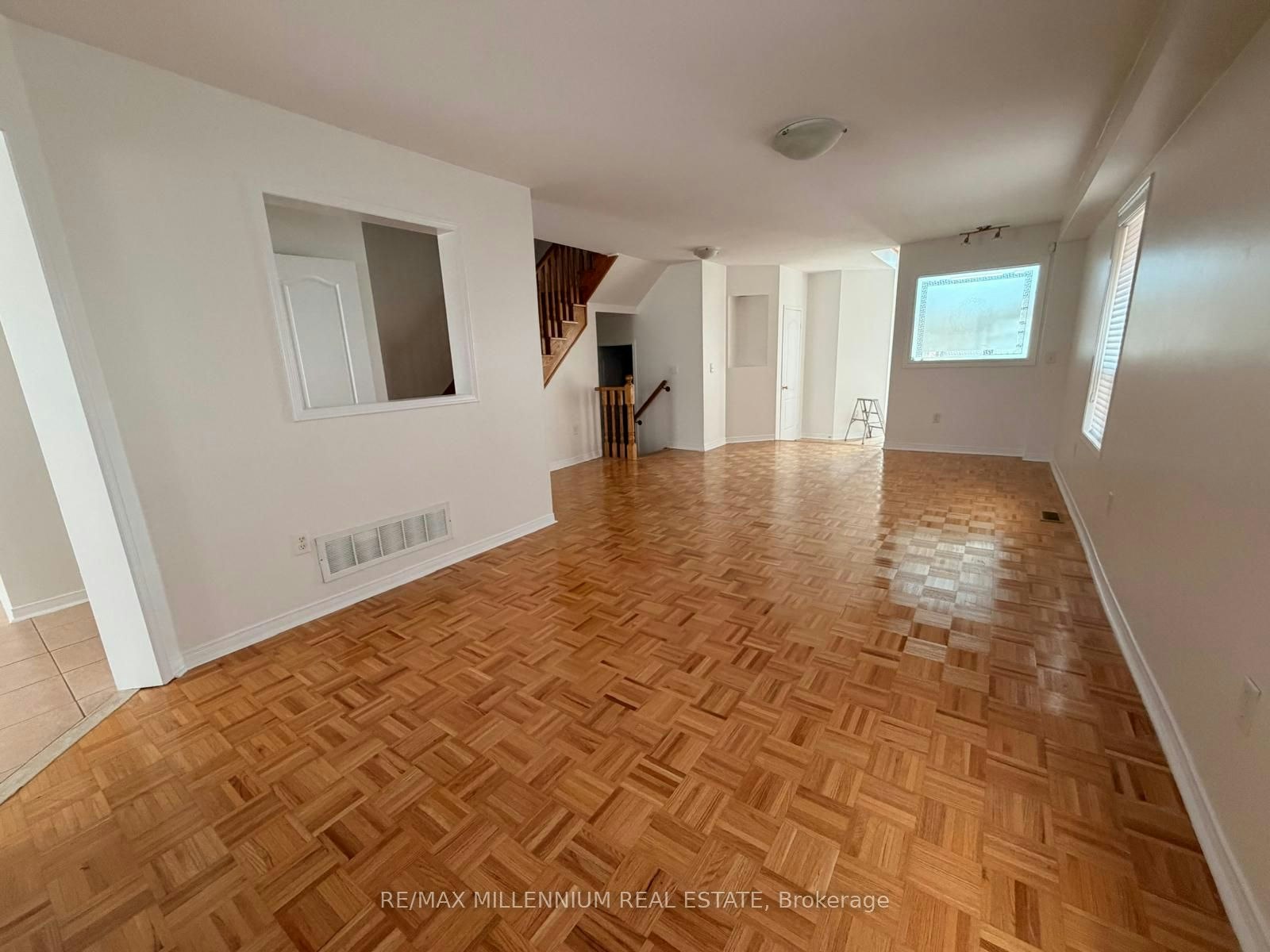 4 Flower Trail, Brampton, ON, L6P 1P1 - 14