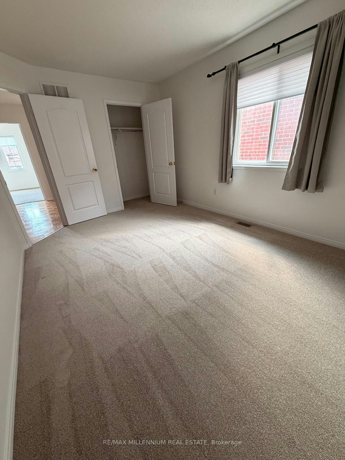 4 Flower Trail, Brampton, ON, L6P 1P1 - 4
