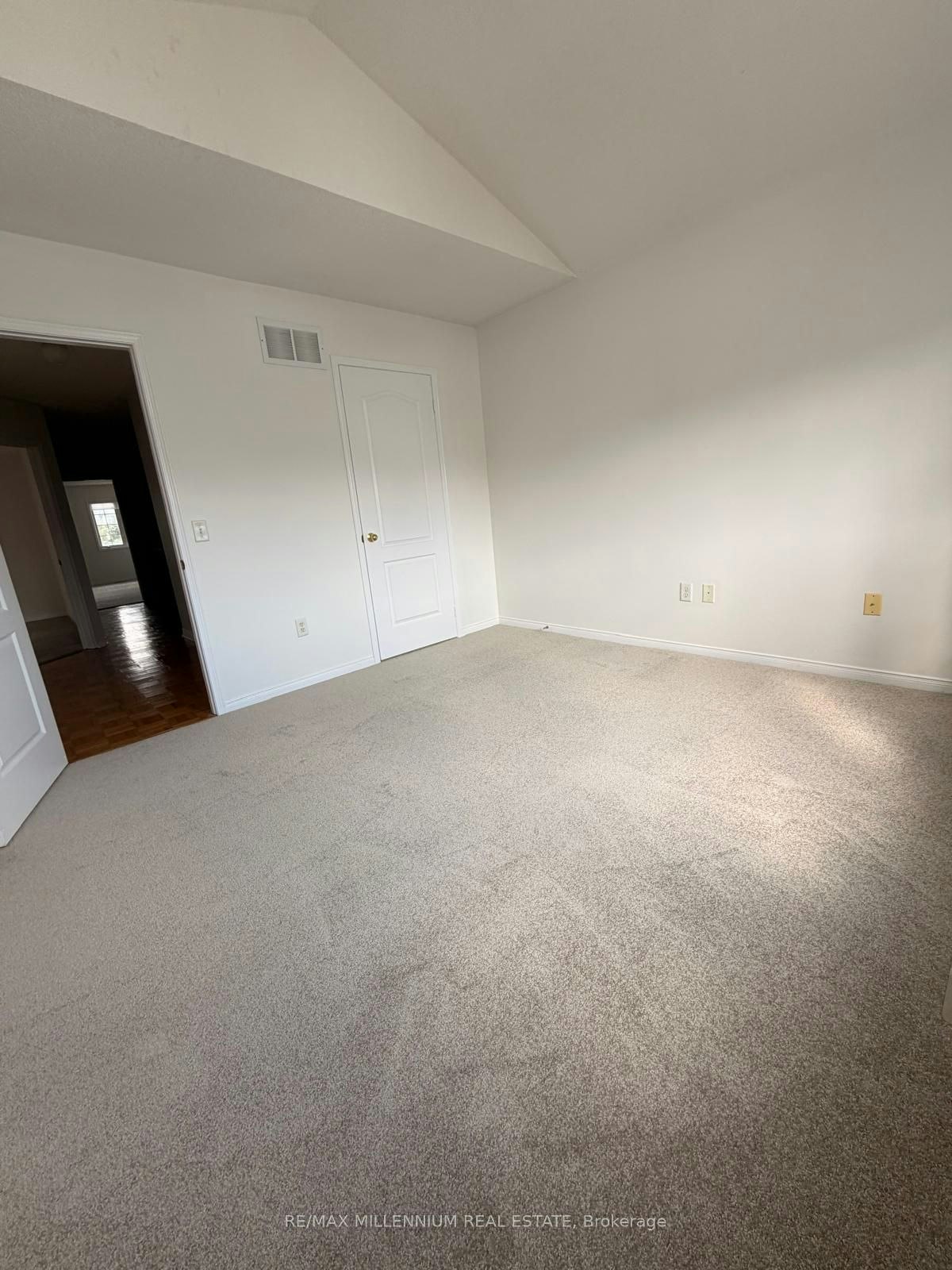 4 Flower Trail, Brampton, ON, L6P 1P1 - 10