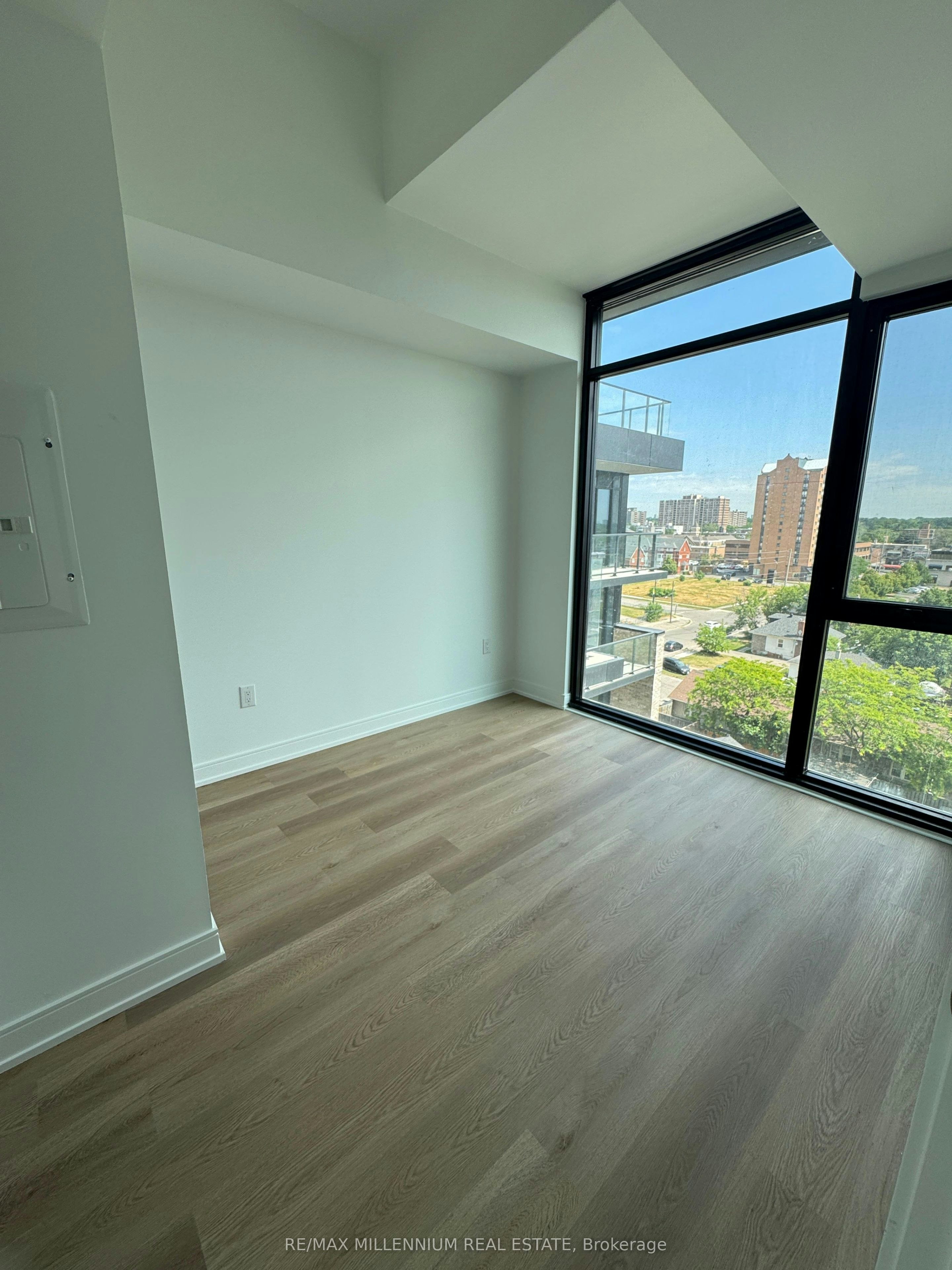 729-3009 Novar Road, Mississauga, ON, L5B 0P9 - 7