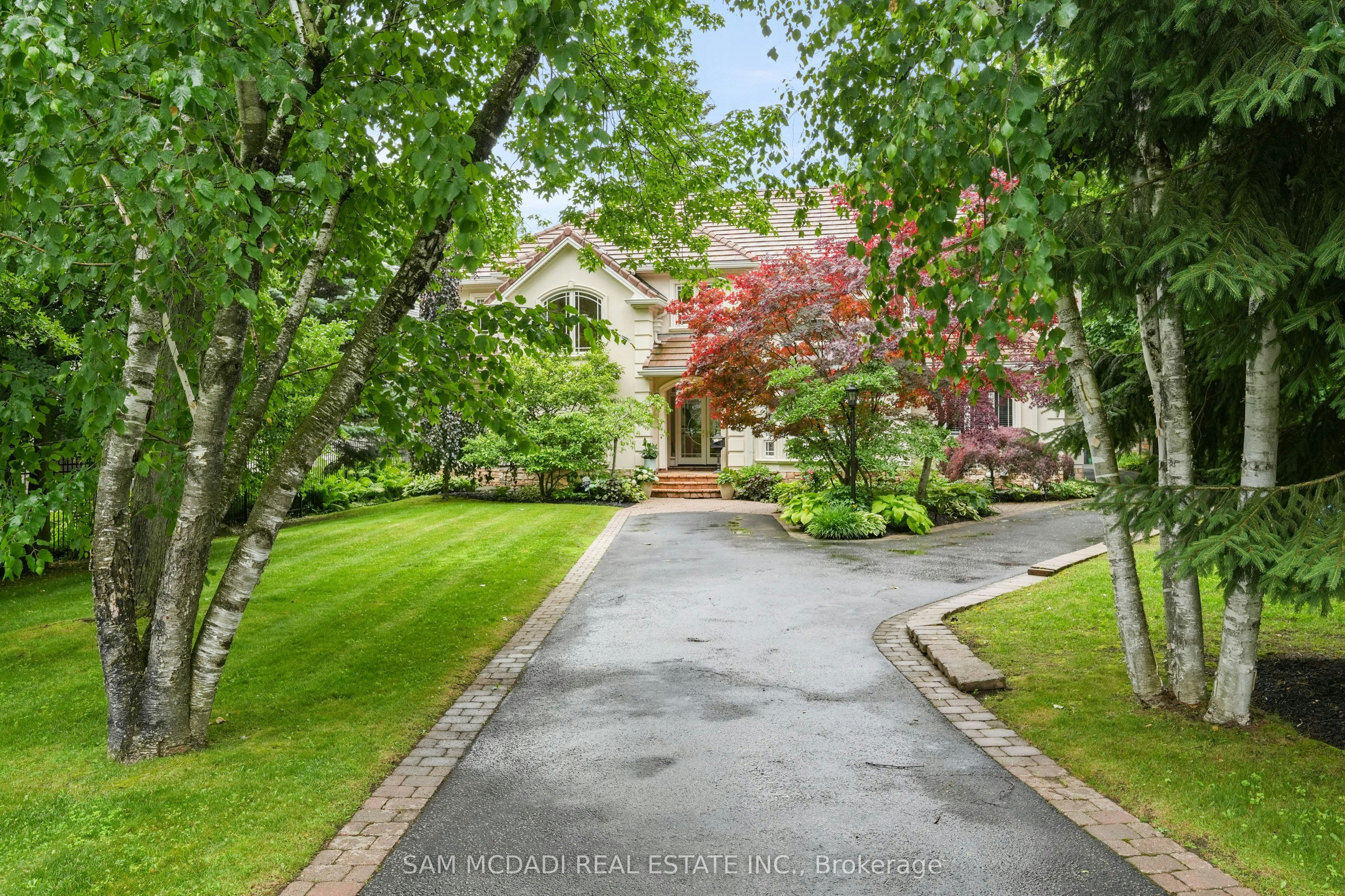 1382 Aldo Drive, Mississauga, ON, L5H 3E9