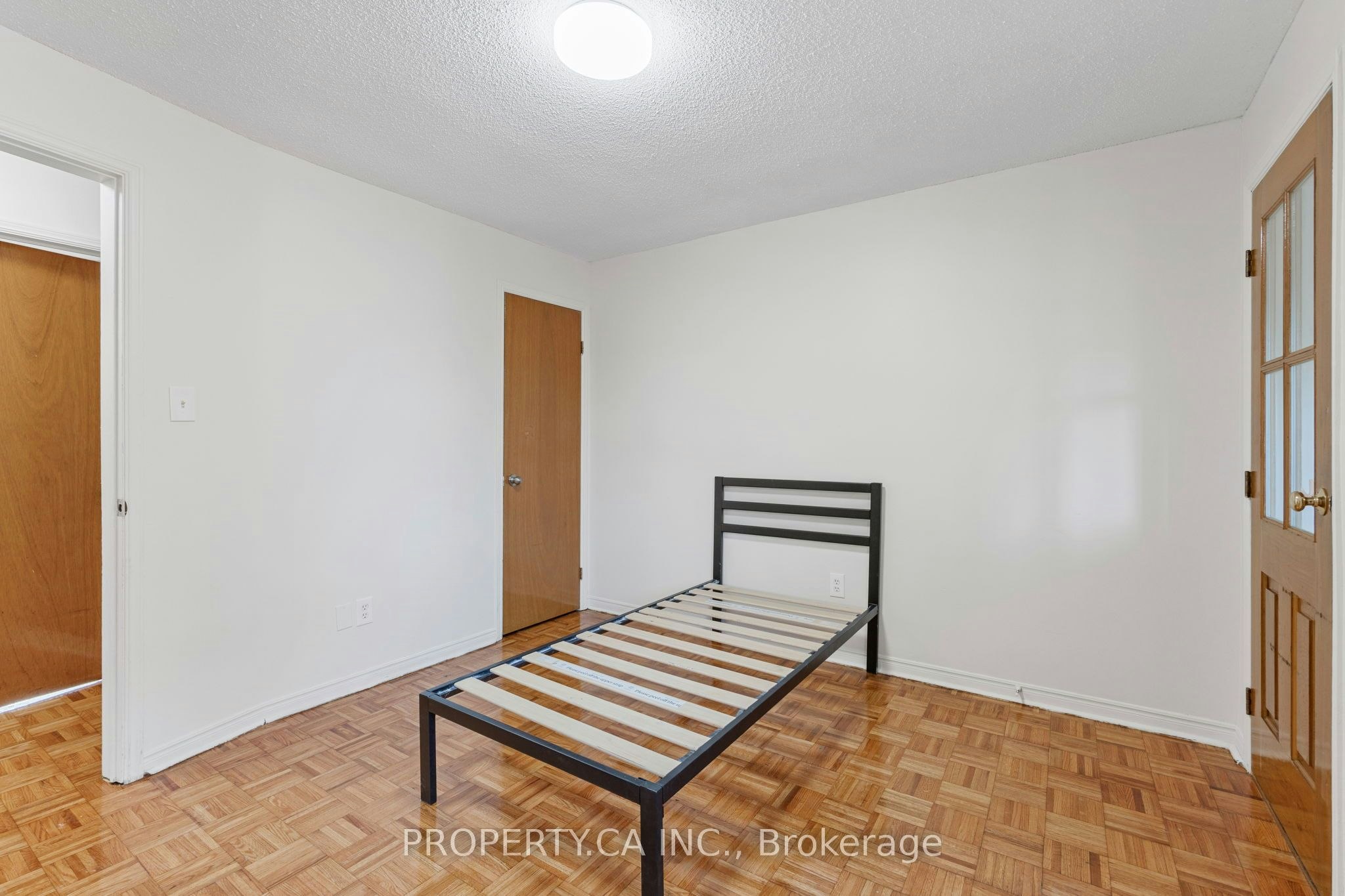 9-97 Northcliffe Boulevard, Toronto, ON, M6H 3H3 - 12
