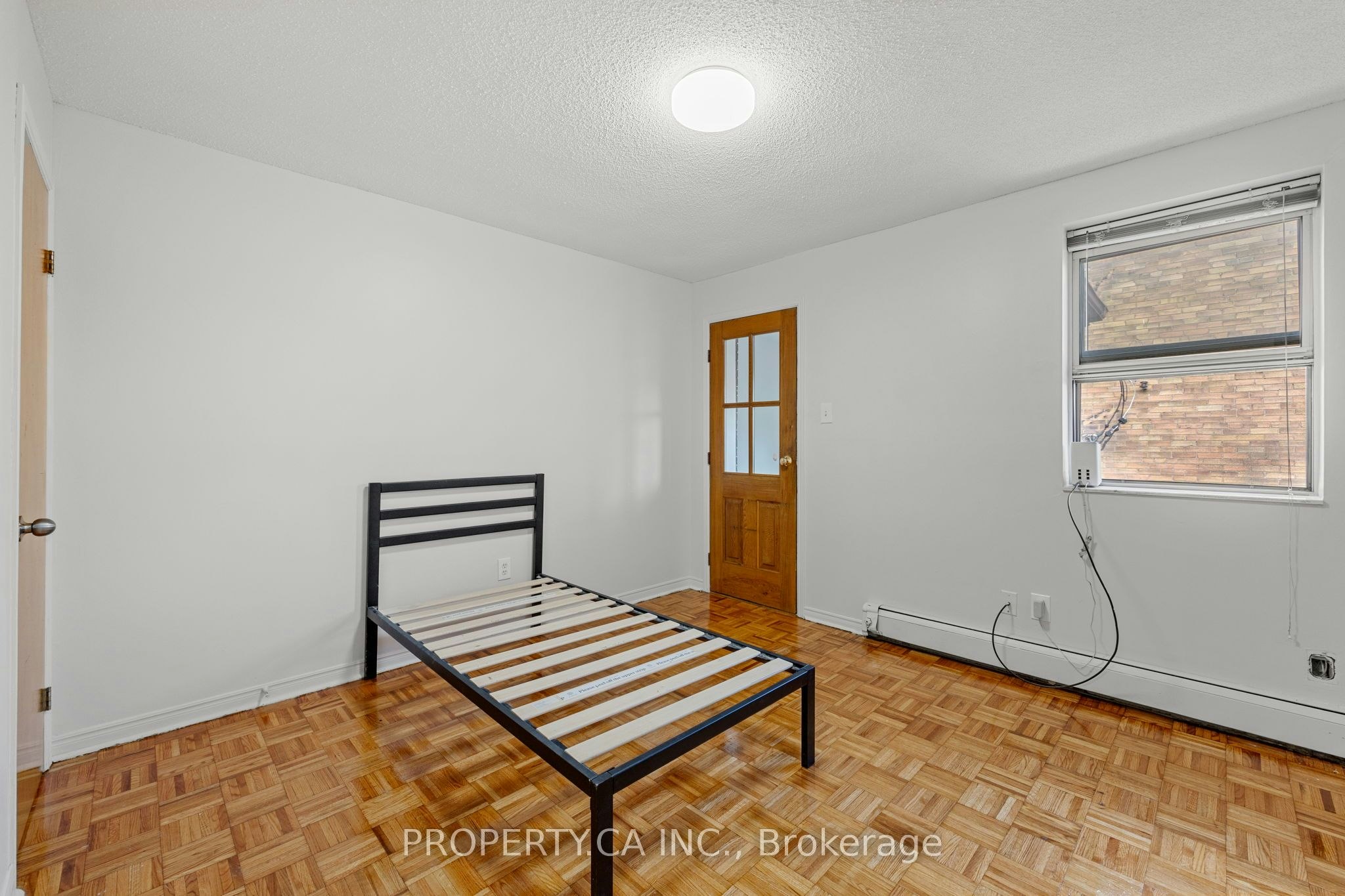 9-97 Northcliffe Boulevard, Toronto, ON, M6H 3H3 - 11