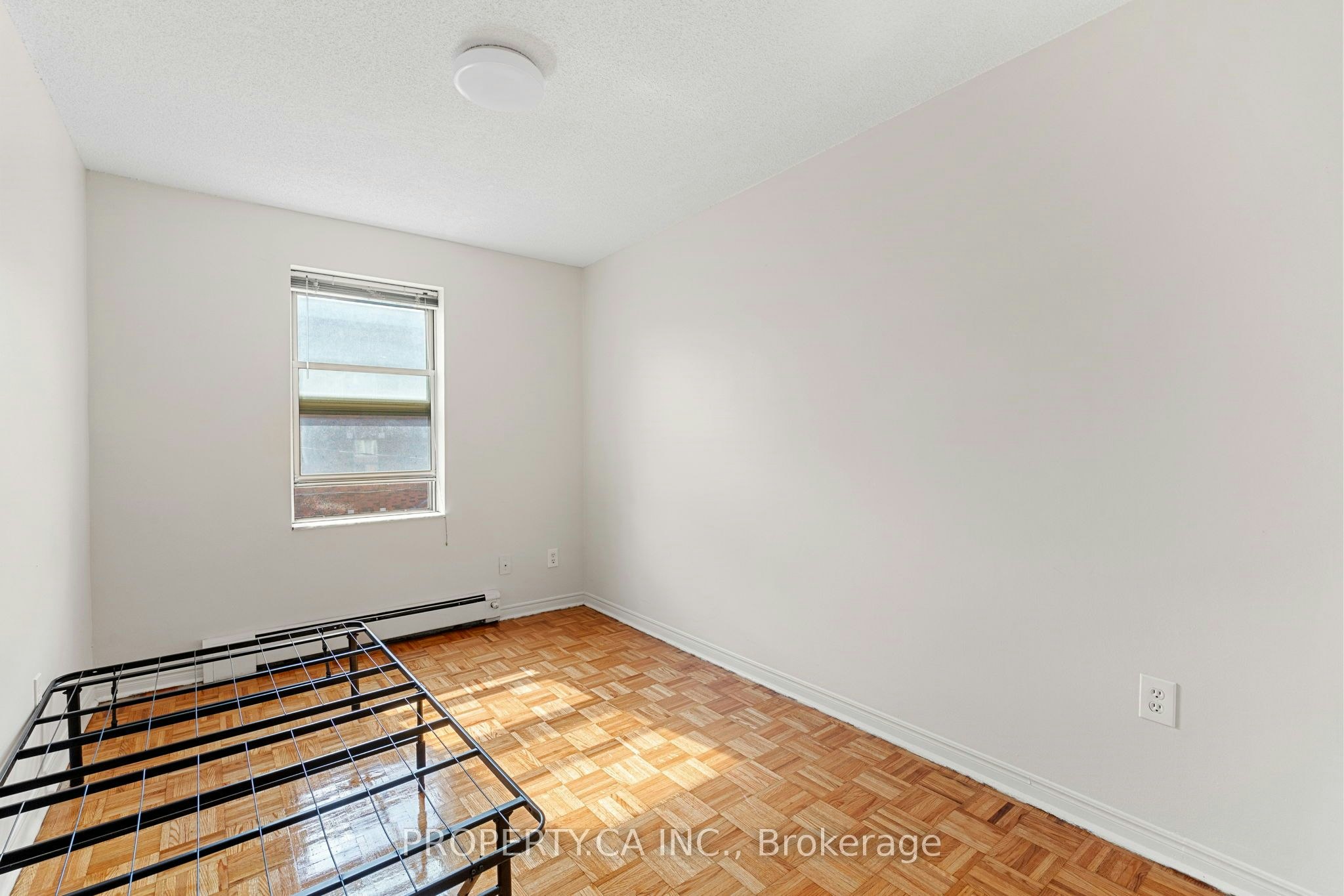 9-97 Northcliffe Boulevard, Toronto, ON, M6H 3H3 - 9