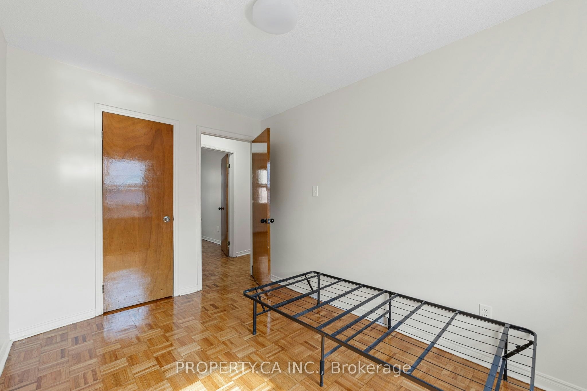 9-97 Northcliffe Boulevard, Toronto, ON, M6H 3H3 - 10