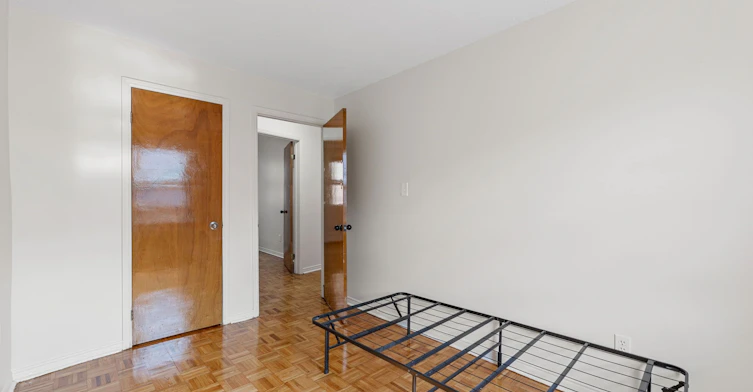 9-97 Northcliffe Boulevard, Toronto, ON, M6H 3H3 - 10