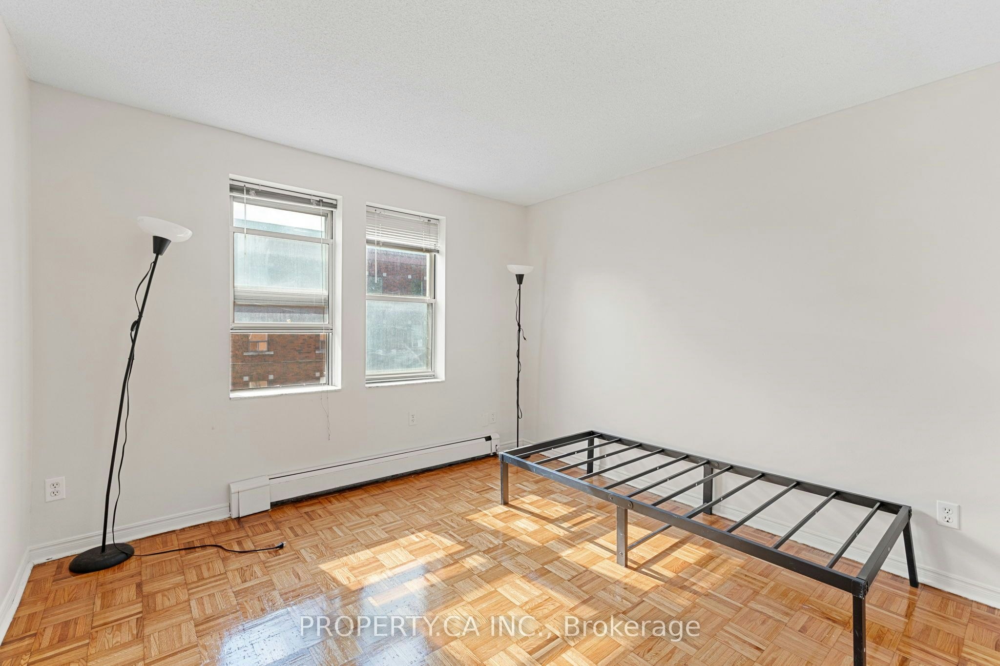 9-97 Northcliffe Boulevard, Toronto, ON, M6H 3H3 - 6