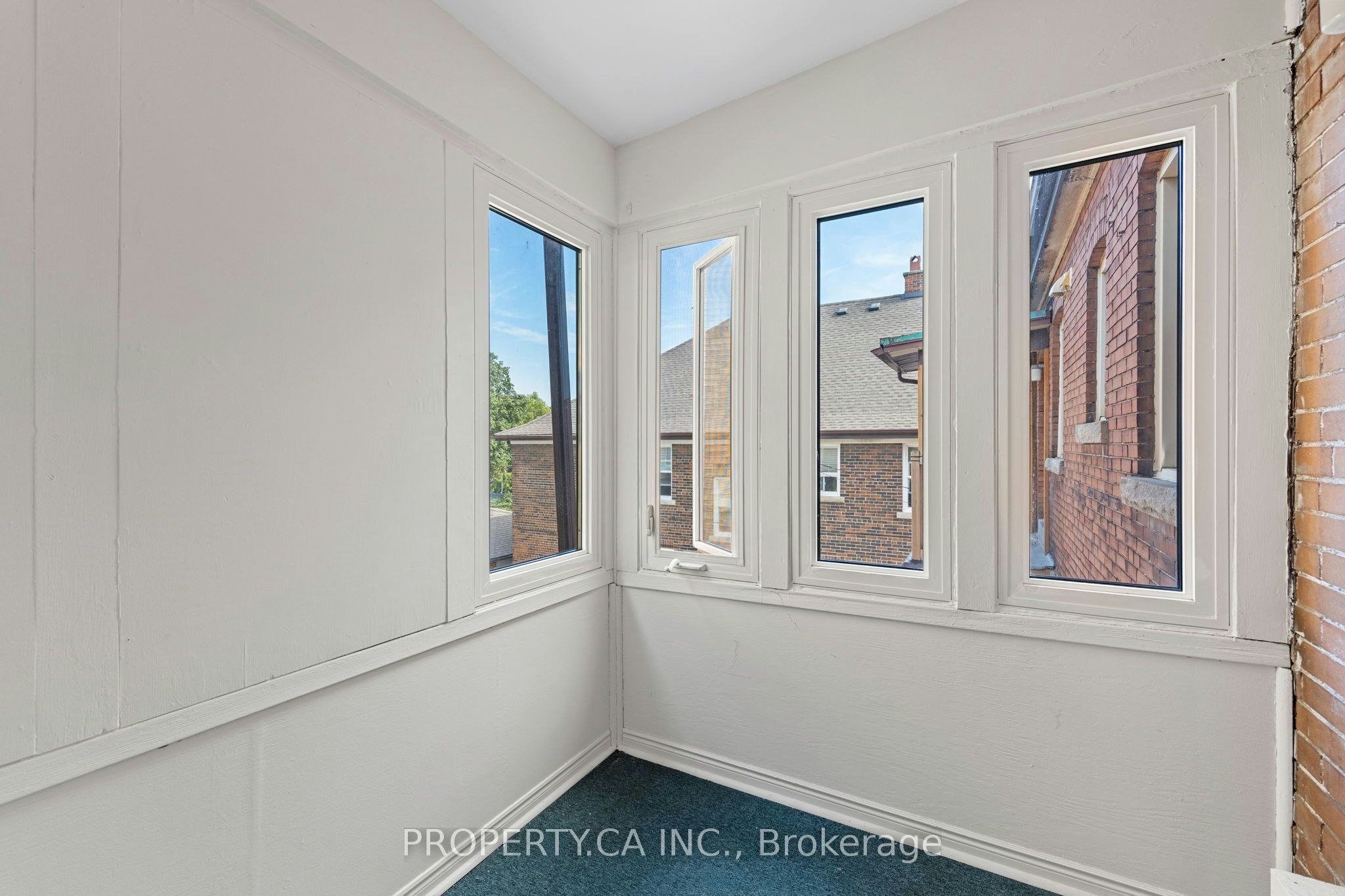 9-97 Northcliffe Boulevard, Toronto, ON, M6H 3H3 - 14