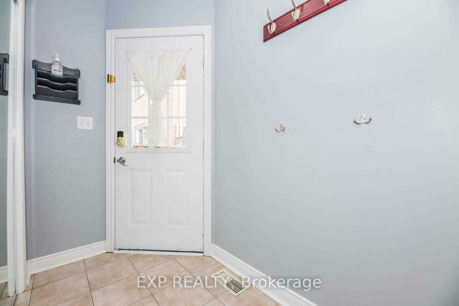 65 Pressed Brick Drive, Brampton, ON, L6V 4K5 - 3