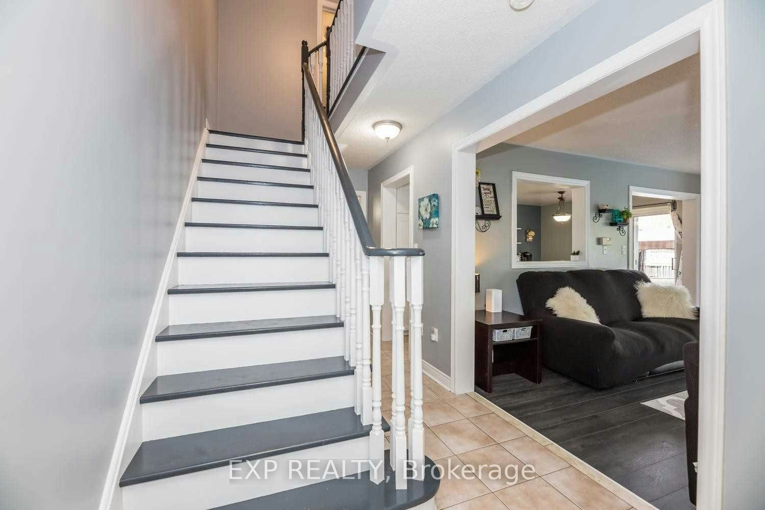 65 Pressed Brick Drive, Brampton, ON, L6V 4K5 - 6