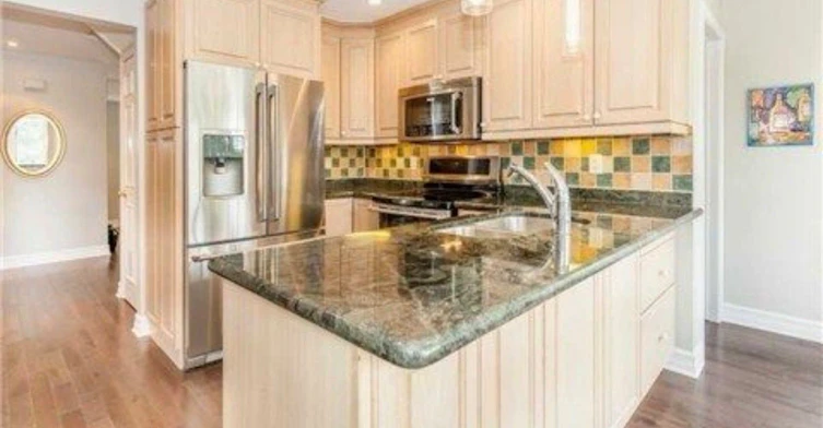 6509 Eastridge Road, Mississauga, ON, L5N 4K9 - 4