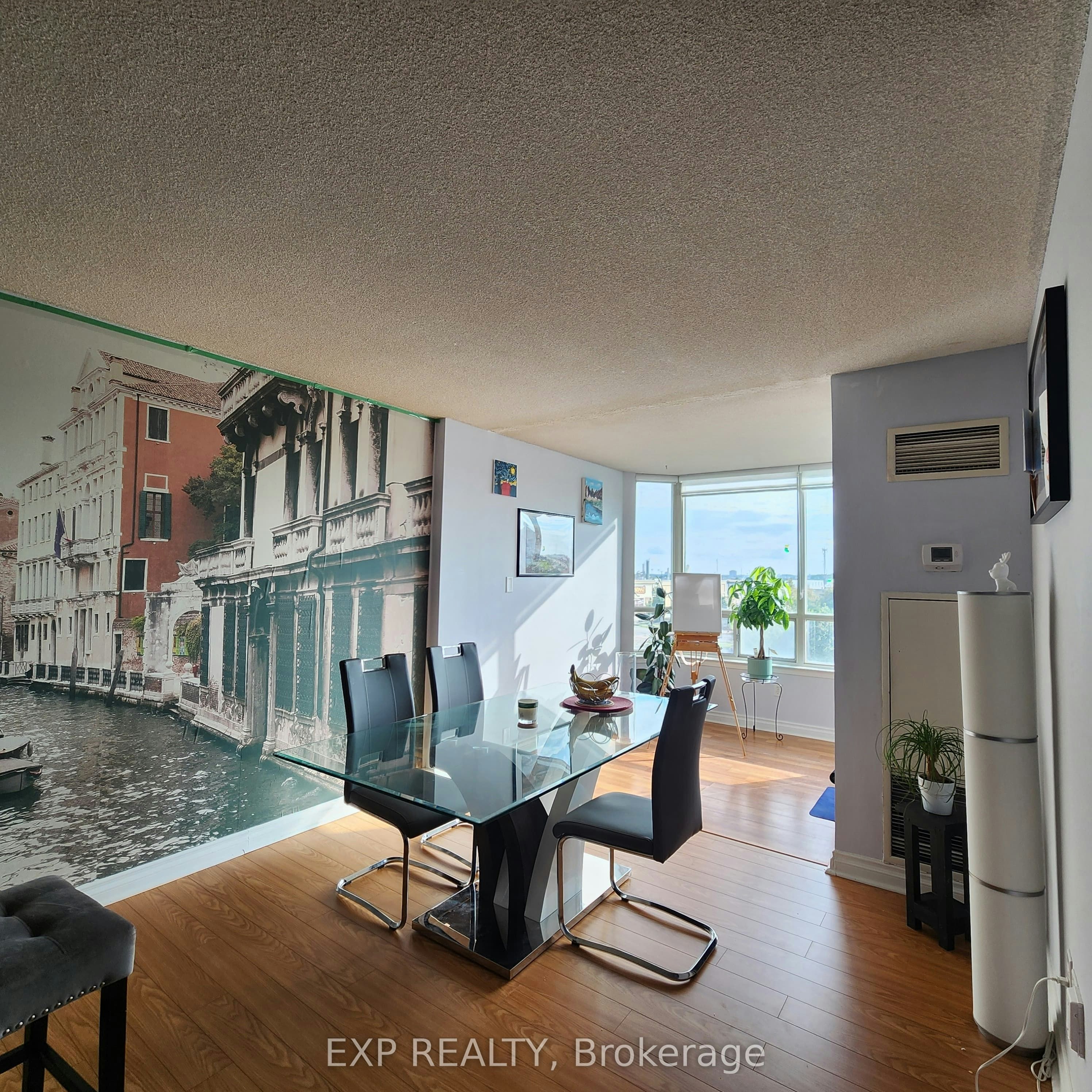409-550 Webb Drive, Mississauga, ON, L5B 3Y4