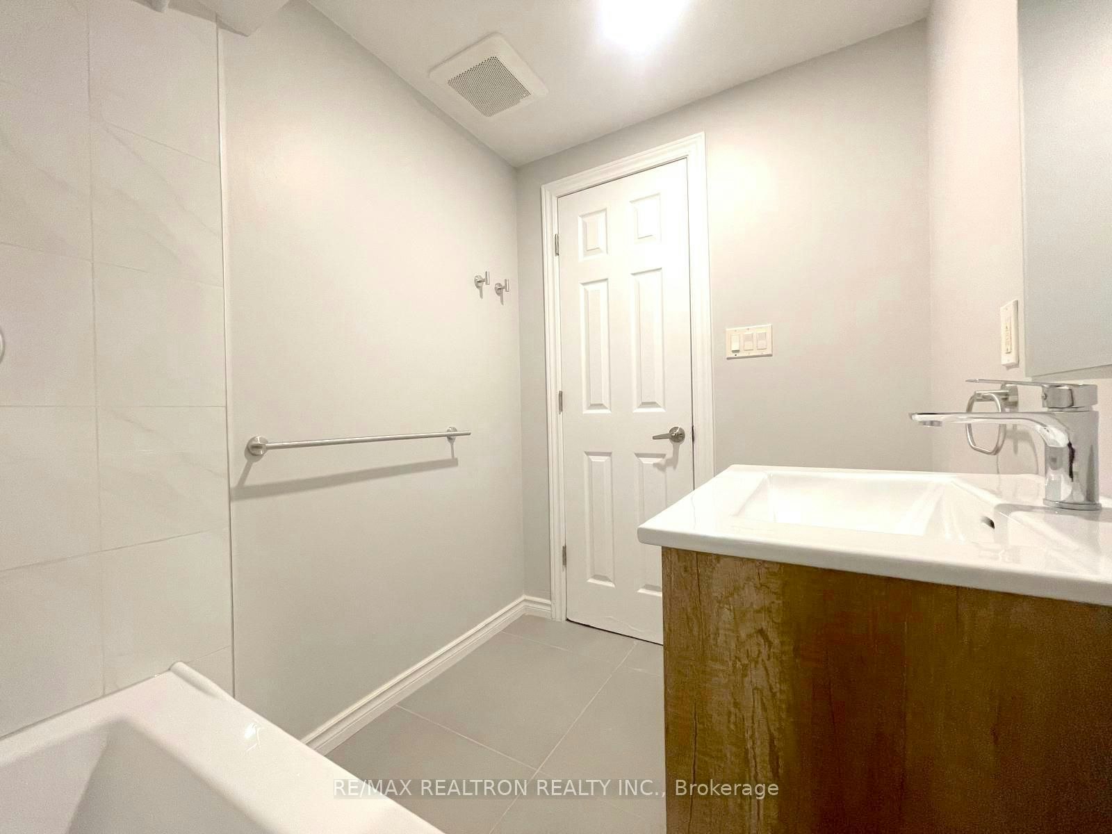 Lower-365 Mississauga Vly Boulevard, Mississauga, ON, L5A 1Y9 - 15