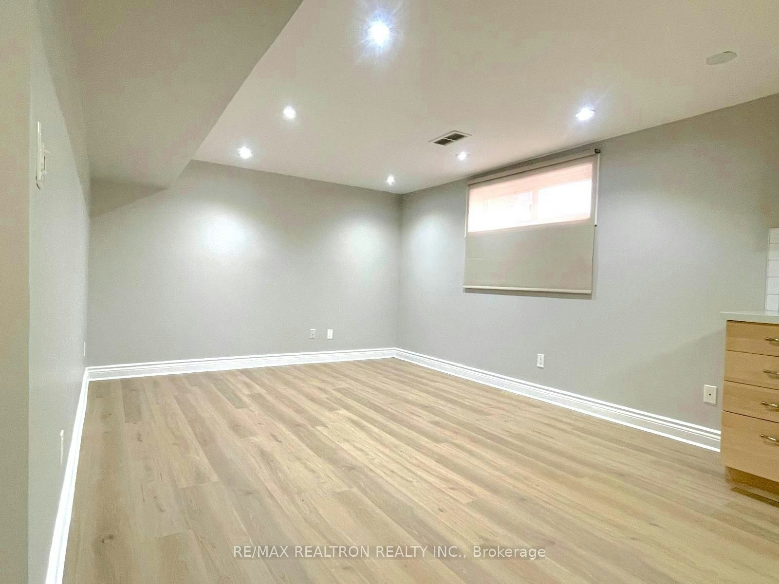 Lower-365 Mississauga Vly Boulevard, Mississauga, ON, L5A 1Y9 - 6
