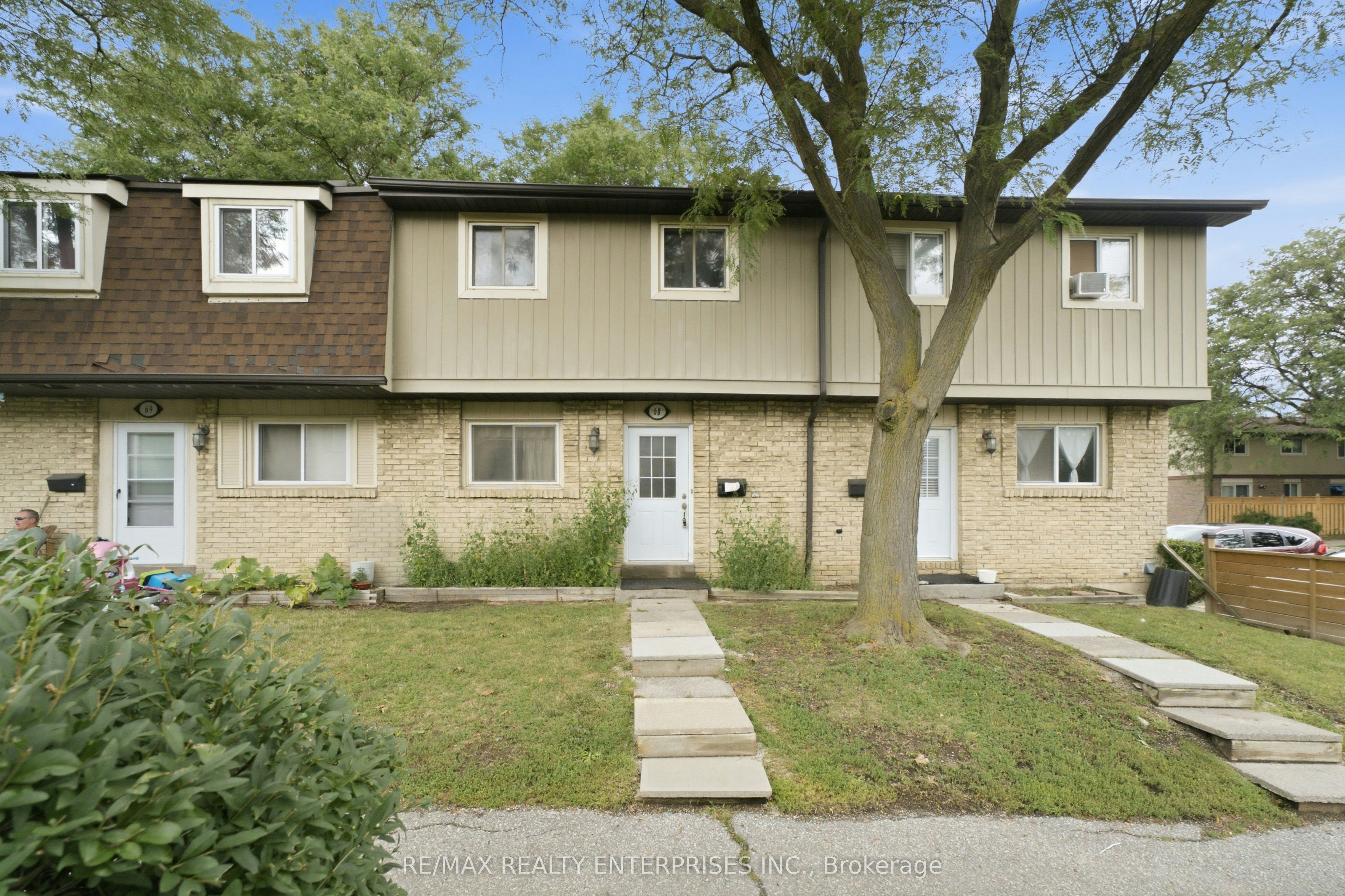 68-93 Hansen Road, Brampton, ON, L6V 3C8 - 2