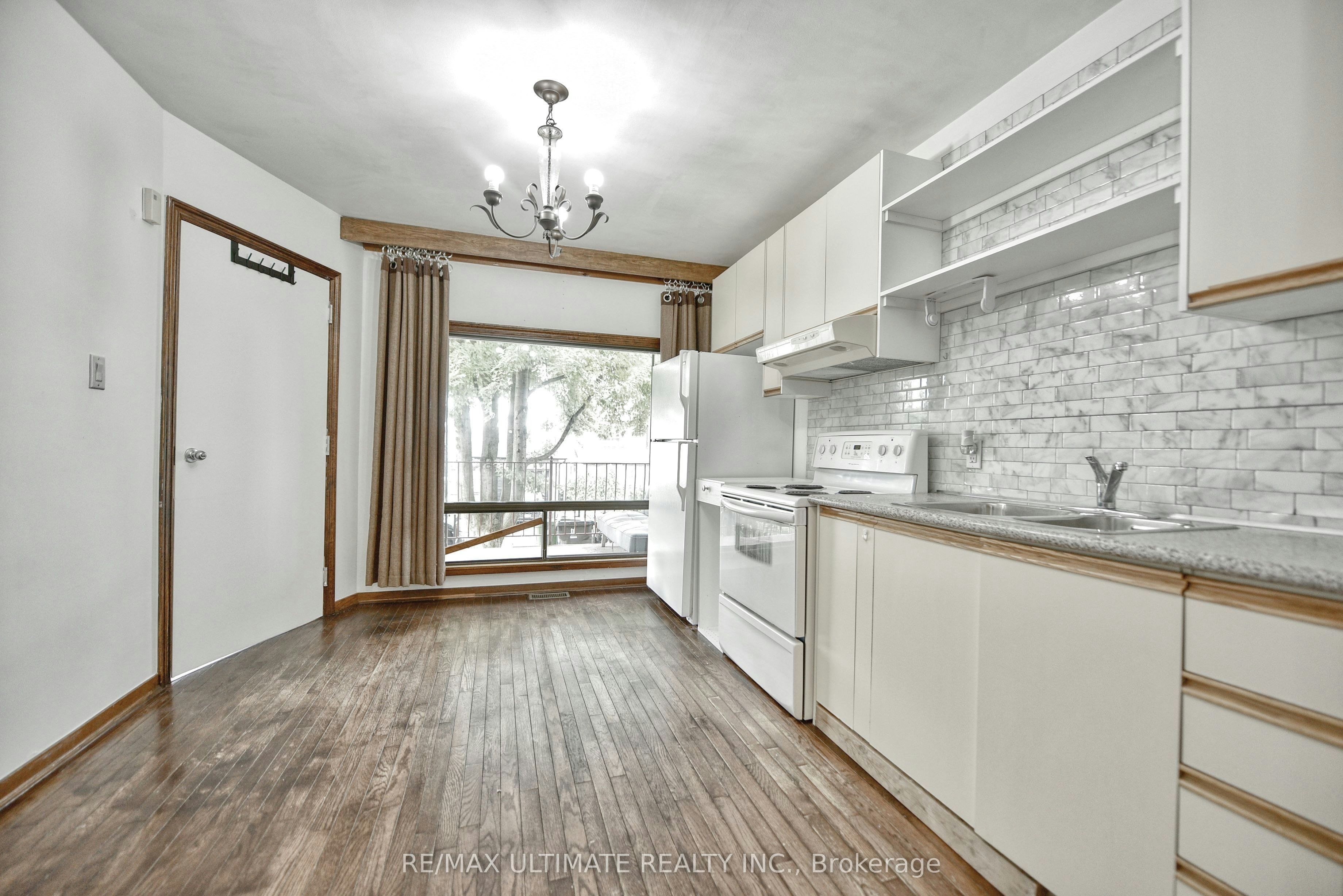 Main Floor-8 Corby Avenue, Toronto, ON, M6E 1V1 - 8
