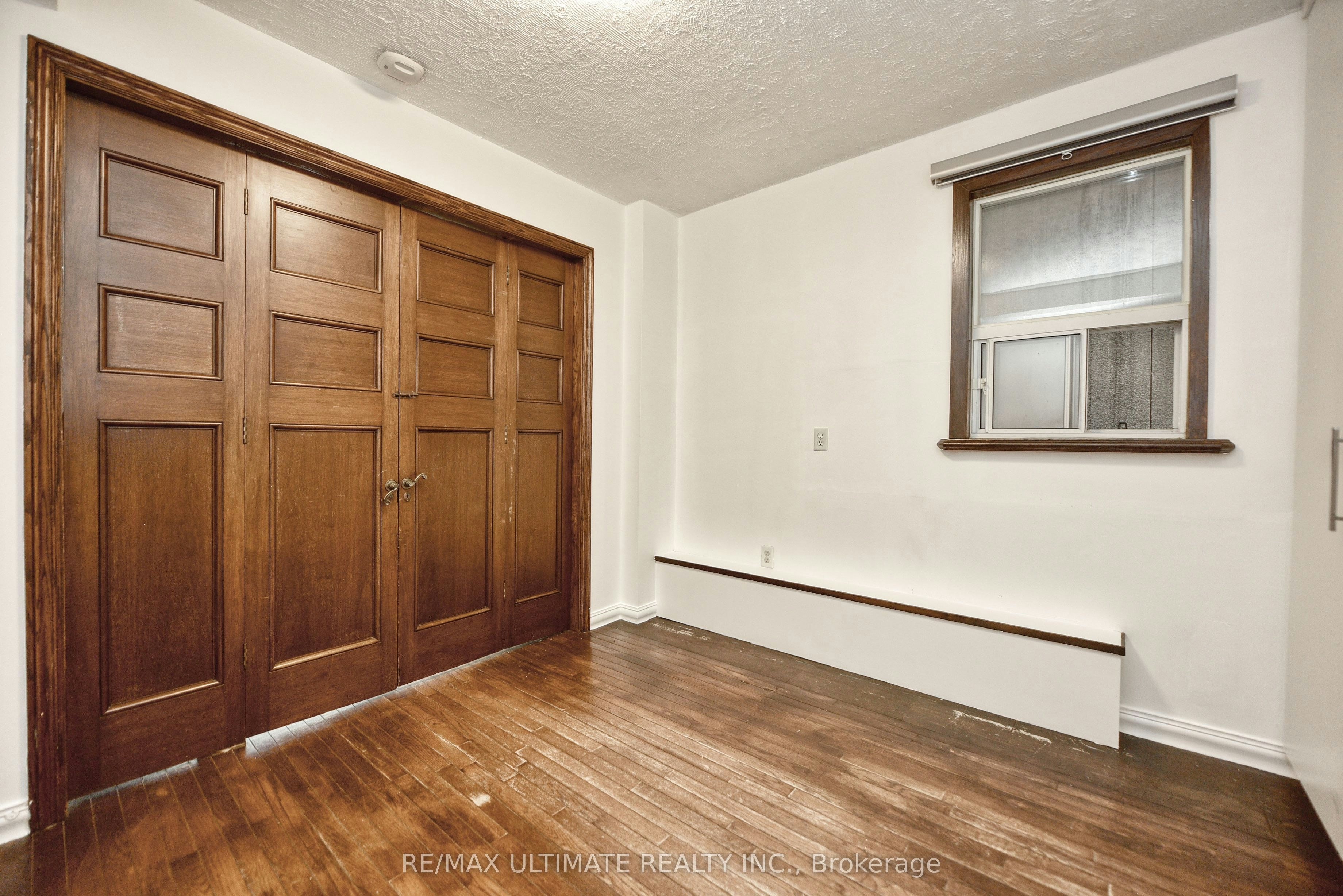 Main Floor-8 Corby Avenue, Toronto, ON, M6E 1V1 - 3