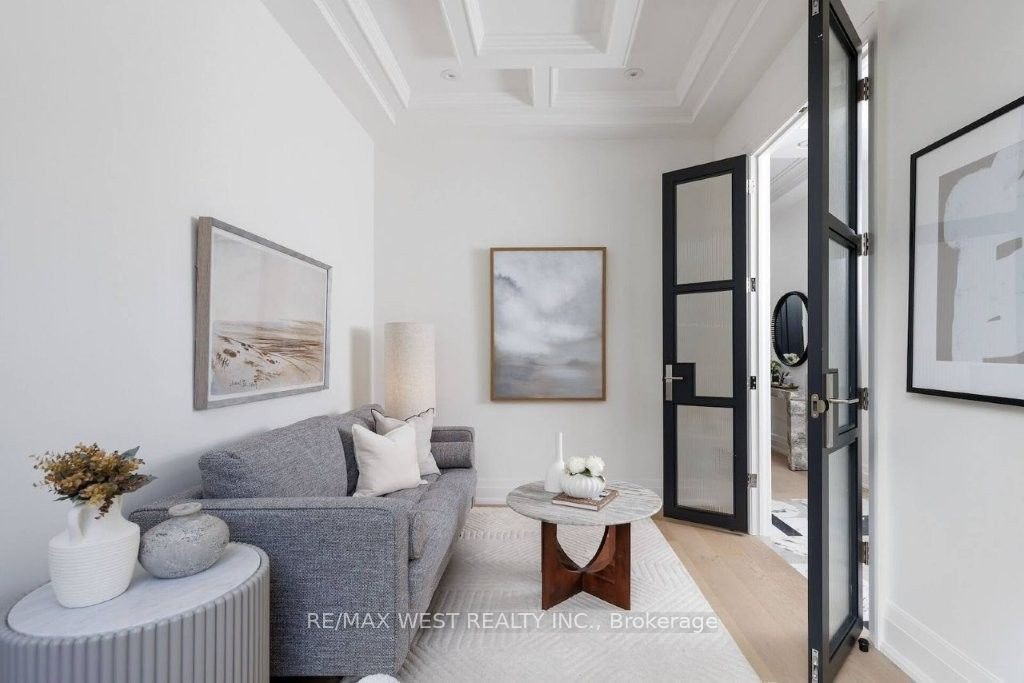 64 Thompson Avenue - 5