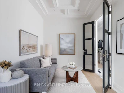 64 Thompson Avenue - 5