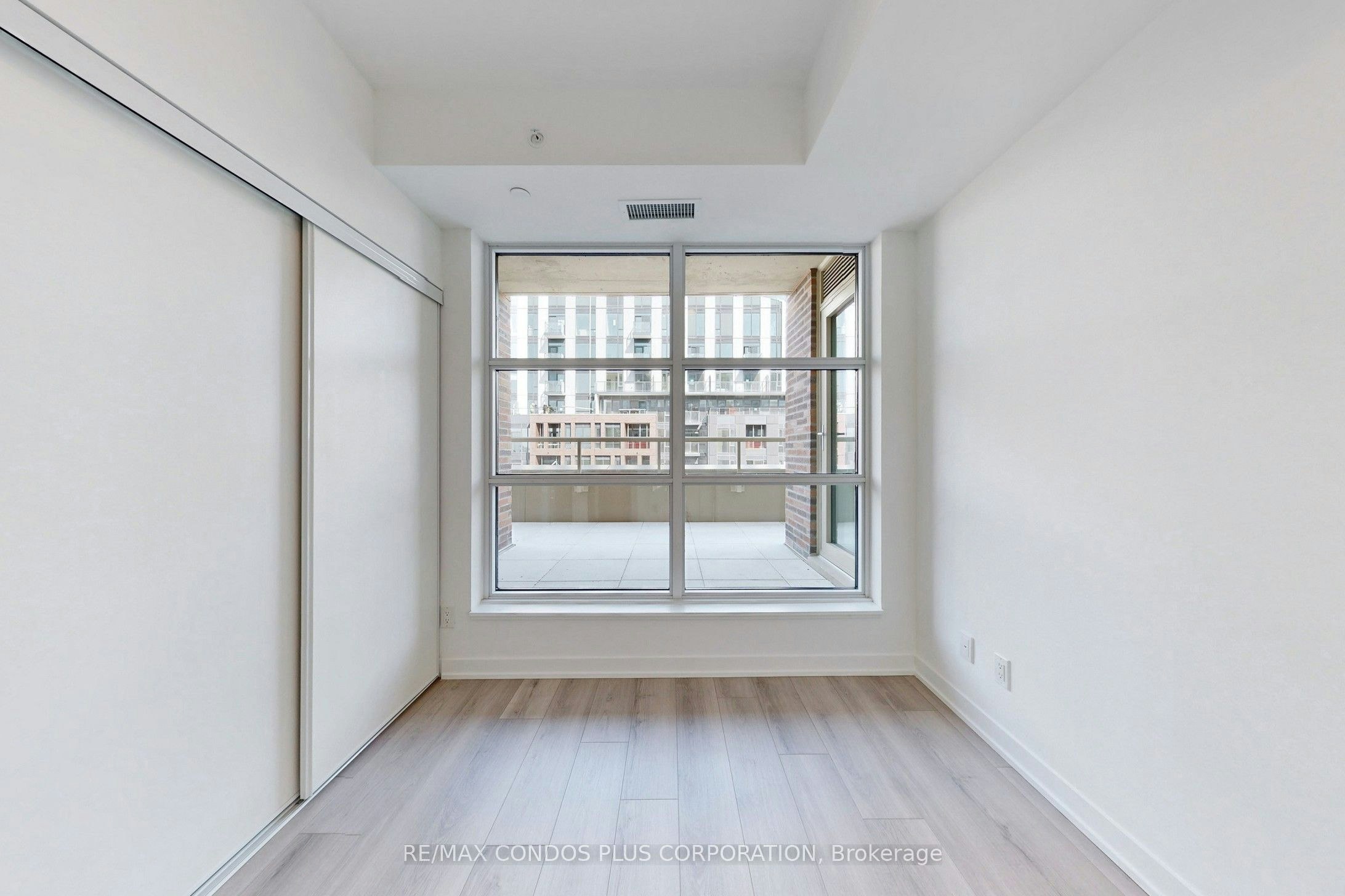 710-1787 St Clair Avenue W, Toronto, ON, M6N 0B7 - 25
