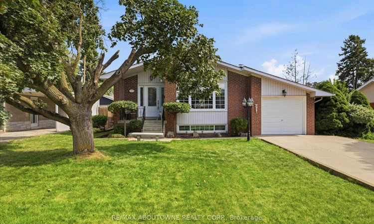 343 Duncombe Drive