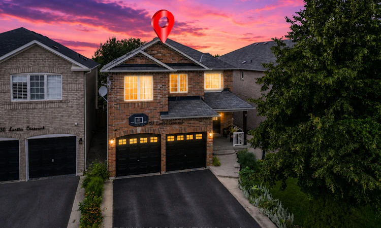 128 Luella Crescent