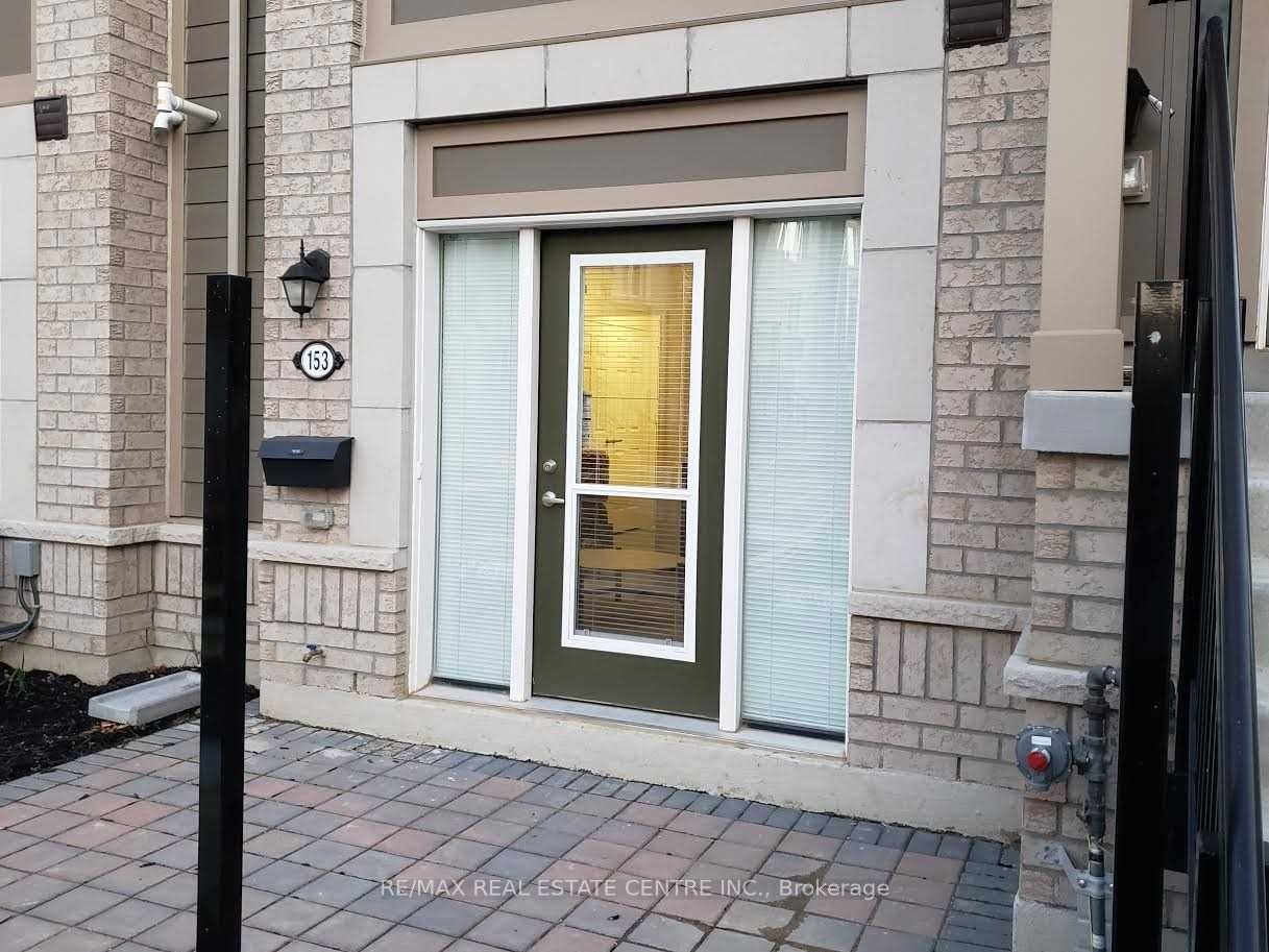 153-1 Beckenrose Court, Brampton, ON, L6Y 6G2