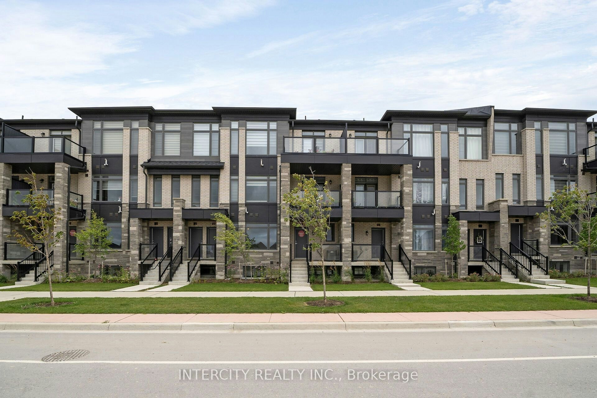 7Z-553 Tim Manley Avenue, Caledon, ON, L7C 4L1