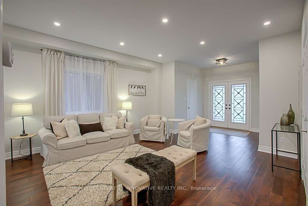 1070 Cumming Boulevard, Milton, ON, L9T 6T3 - 2