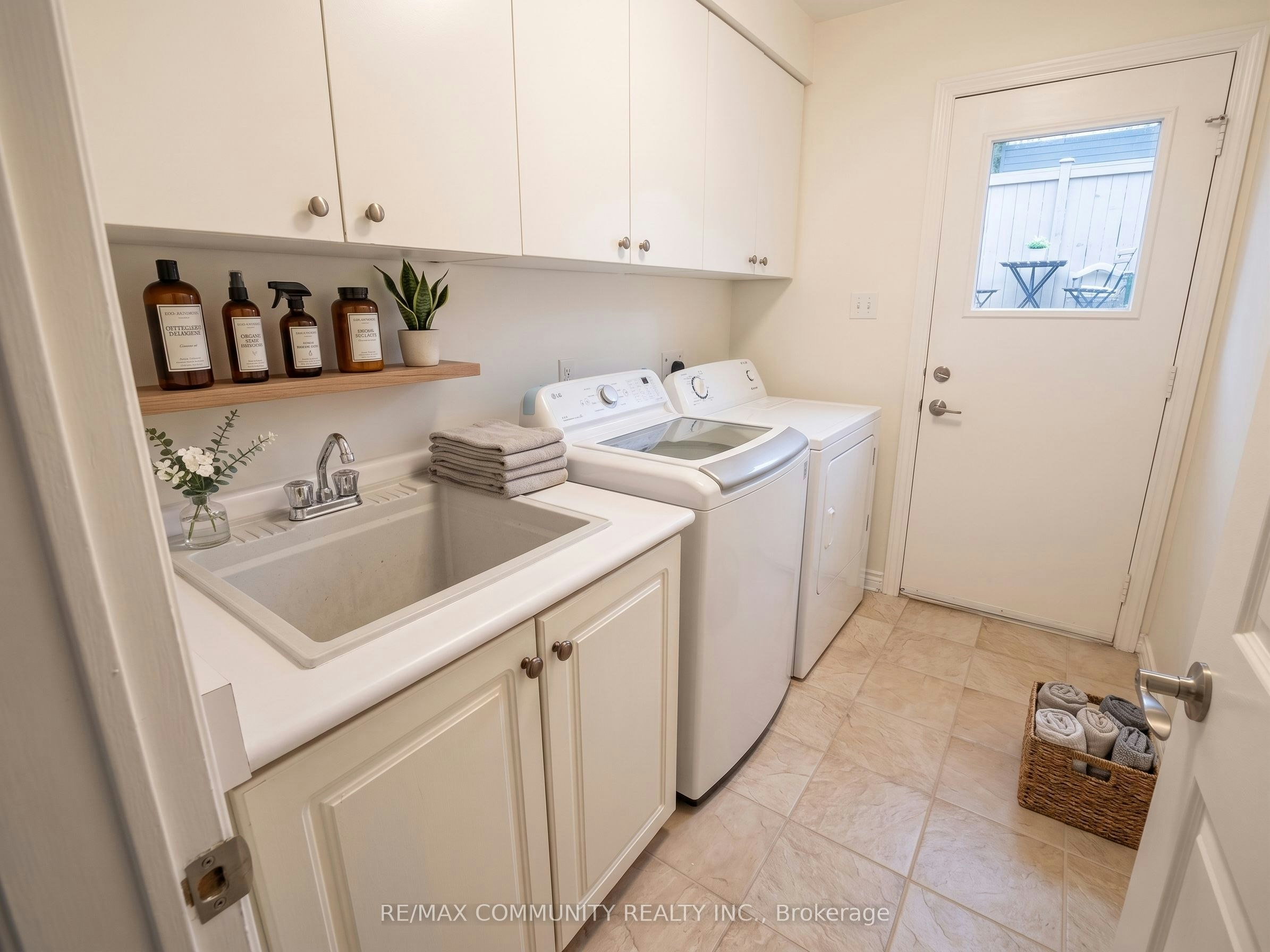 4198 Powderhorn Crescent, Mississauga, ON, L5L 3B9 - 6