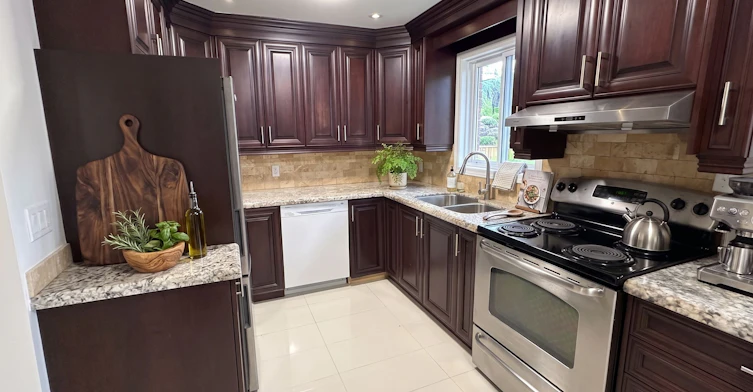 4198 Powderhorn Crescent, Mississauga, ON, L5L 3B9 - 3