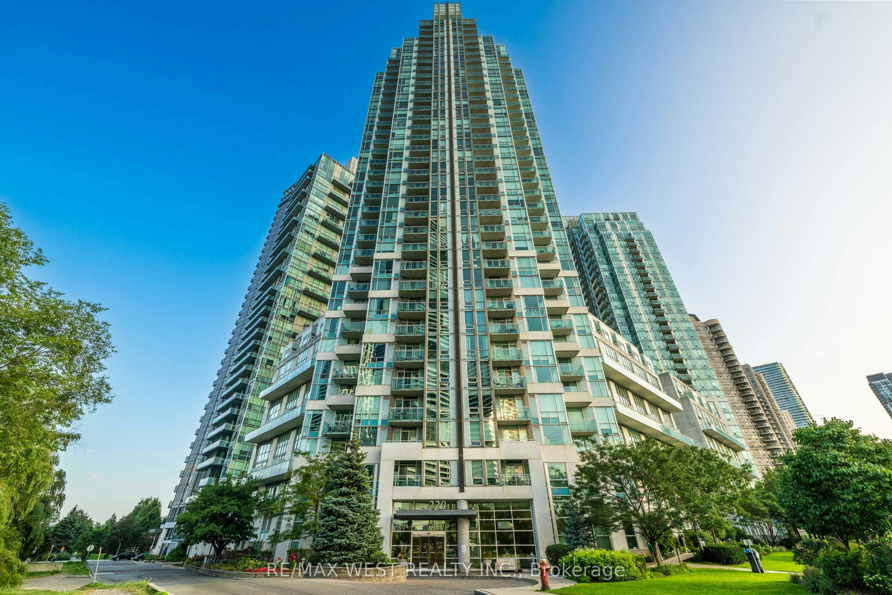 1710-220 Burnhamthorpe Road W, Mississauga, ON, L5B 4N4