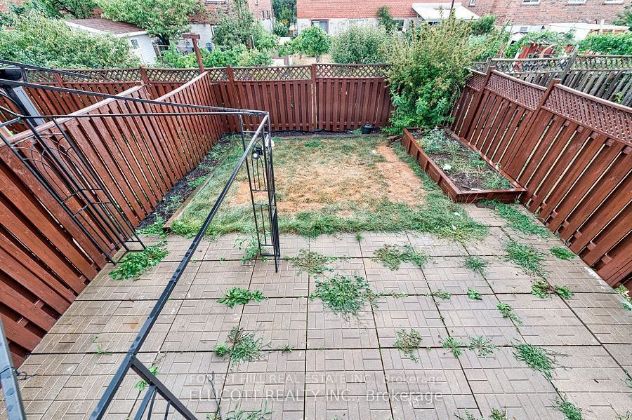 18 San Gabriele Place, Toronto, ON, M9L 3A4 - 34