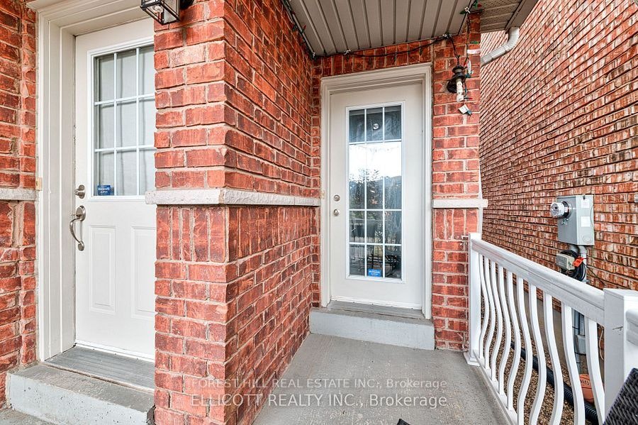 18 San Gabriele Place, Toronto, ON, M9L 3A4 - 2