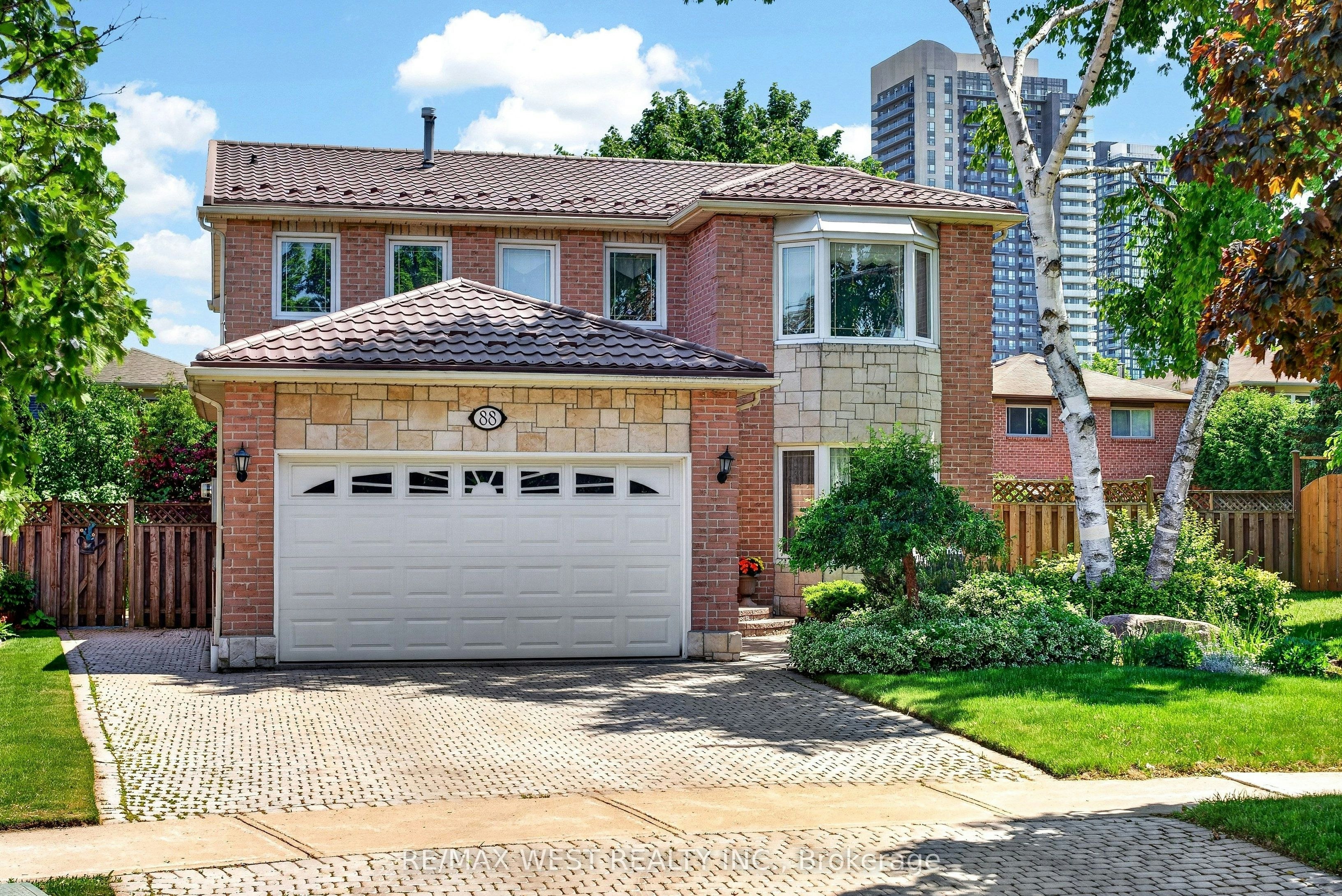 88 Palomino Drive, Mississauga, ON, L4Z 3H8