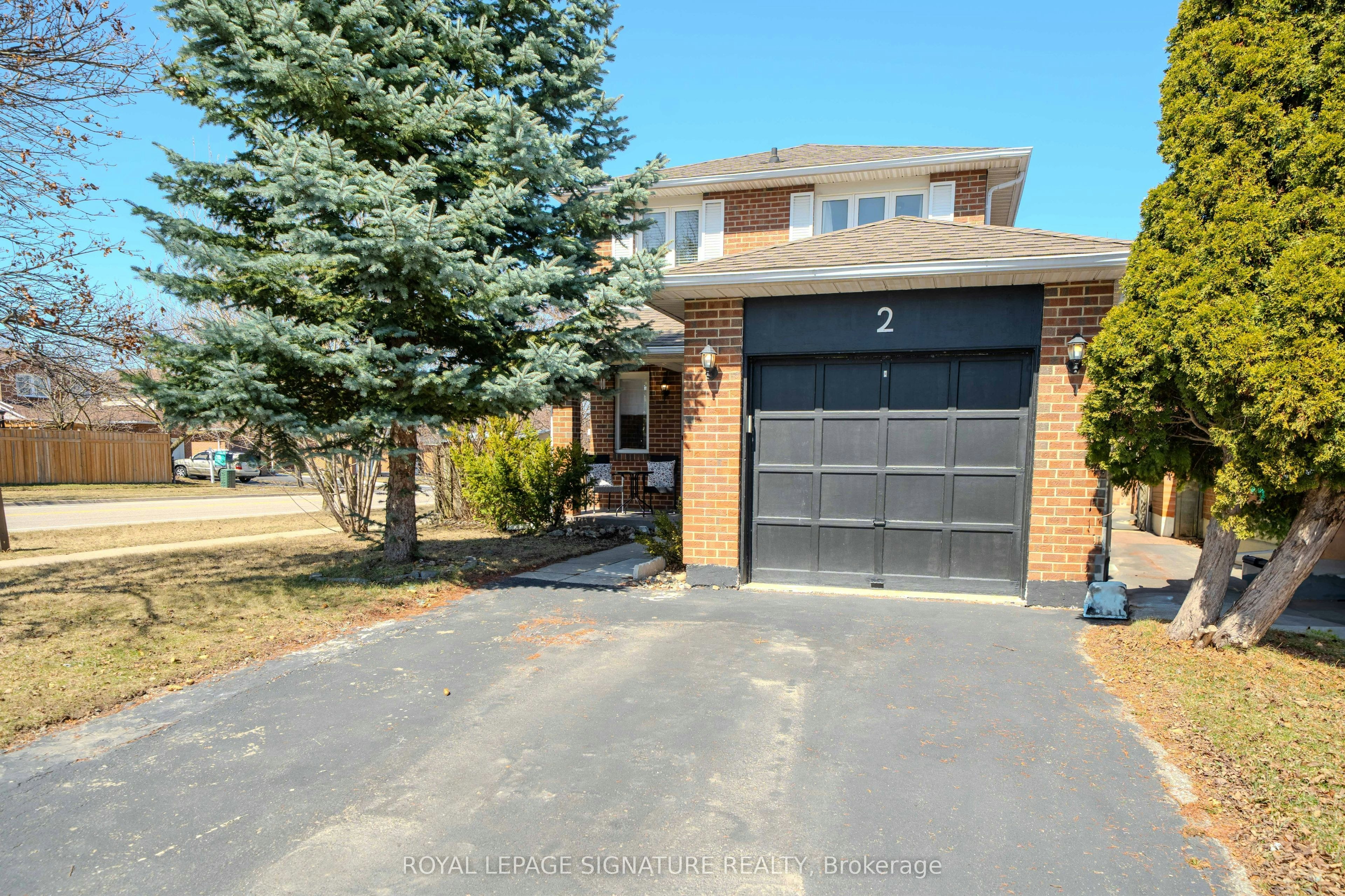 2 Summertime Court, Brampton, ON, L6Z 2B4