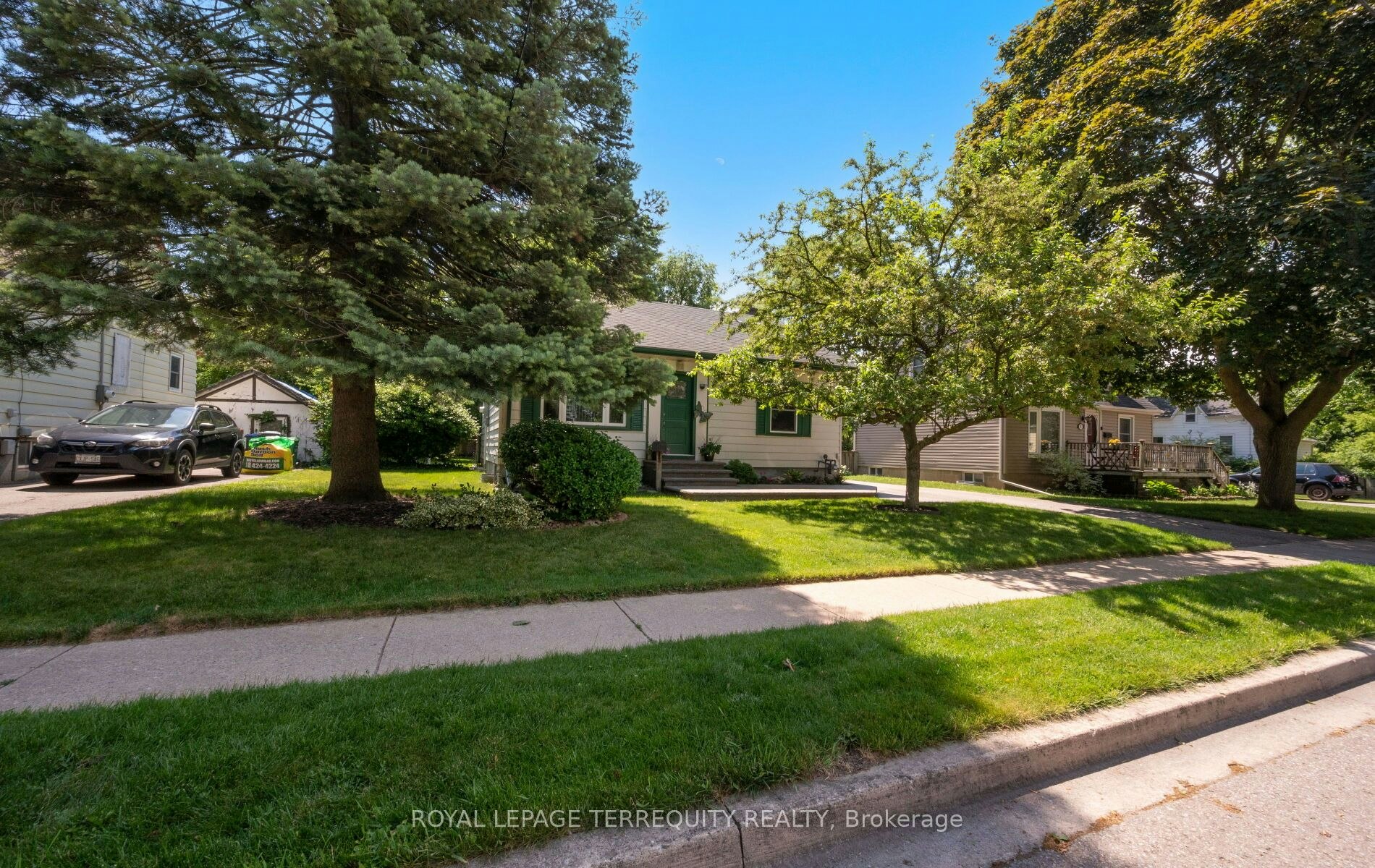 33 Rogers Road, Brampton, ON, L6X 1L7