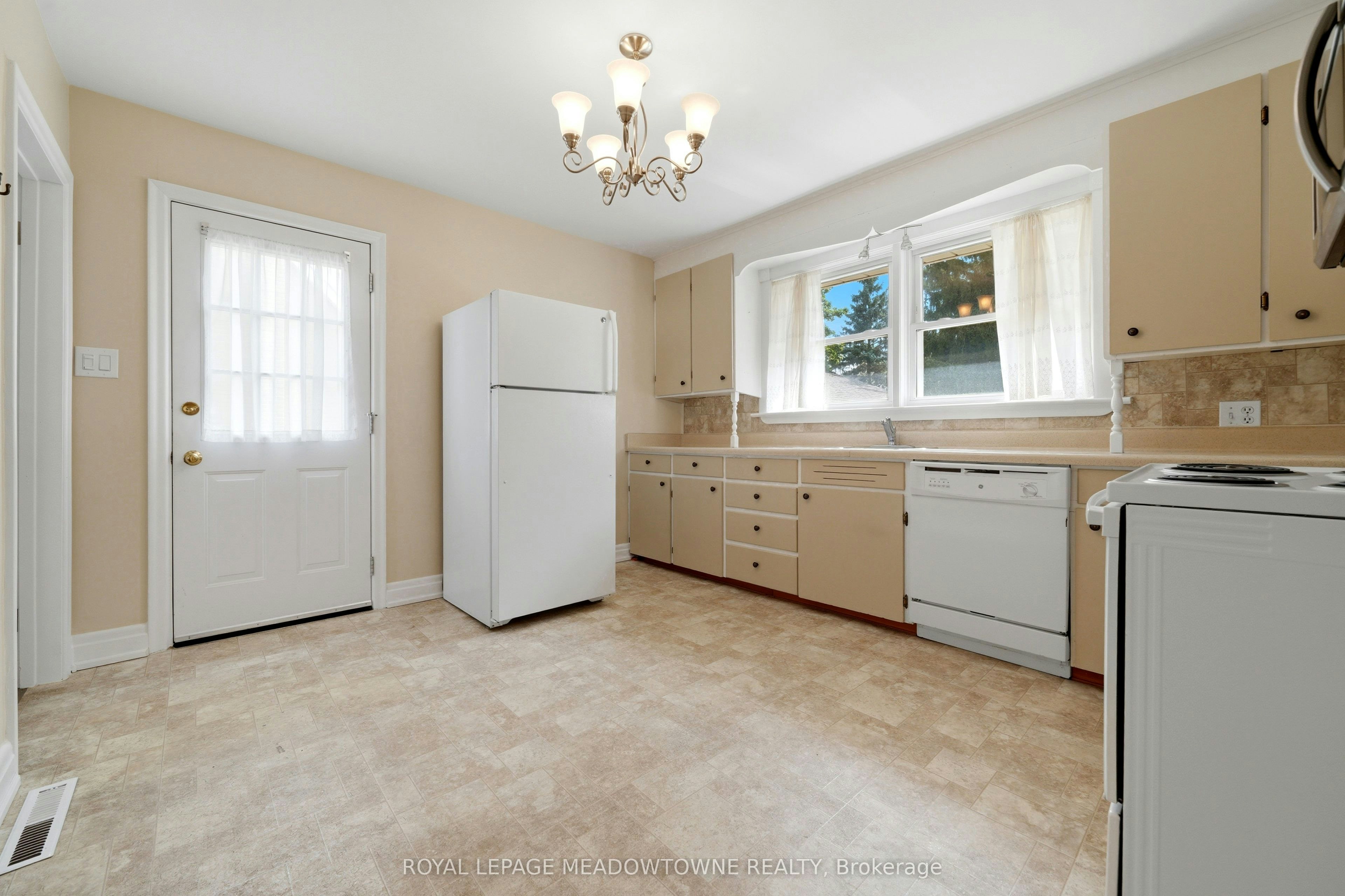 20 Delrex Boulevard, Halton Hills, ON, L7G 3X7 - 14