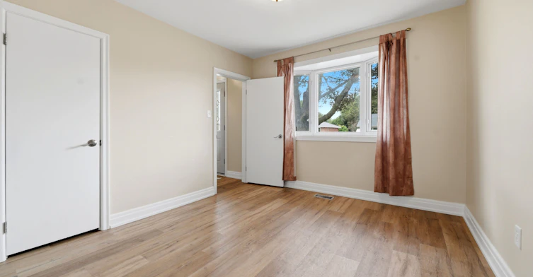 20 Delrex Boulevard, Halton Hills, ON, L7G 3X7 - 18