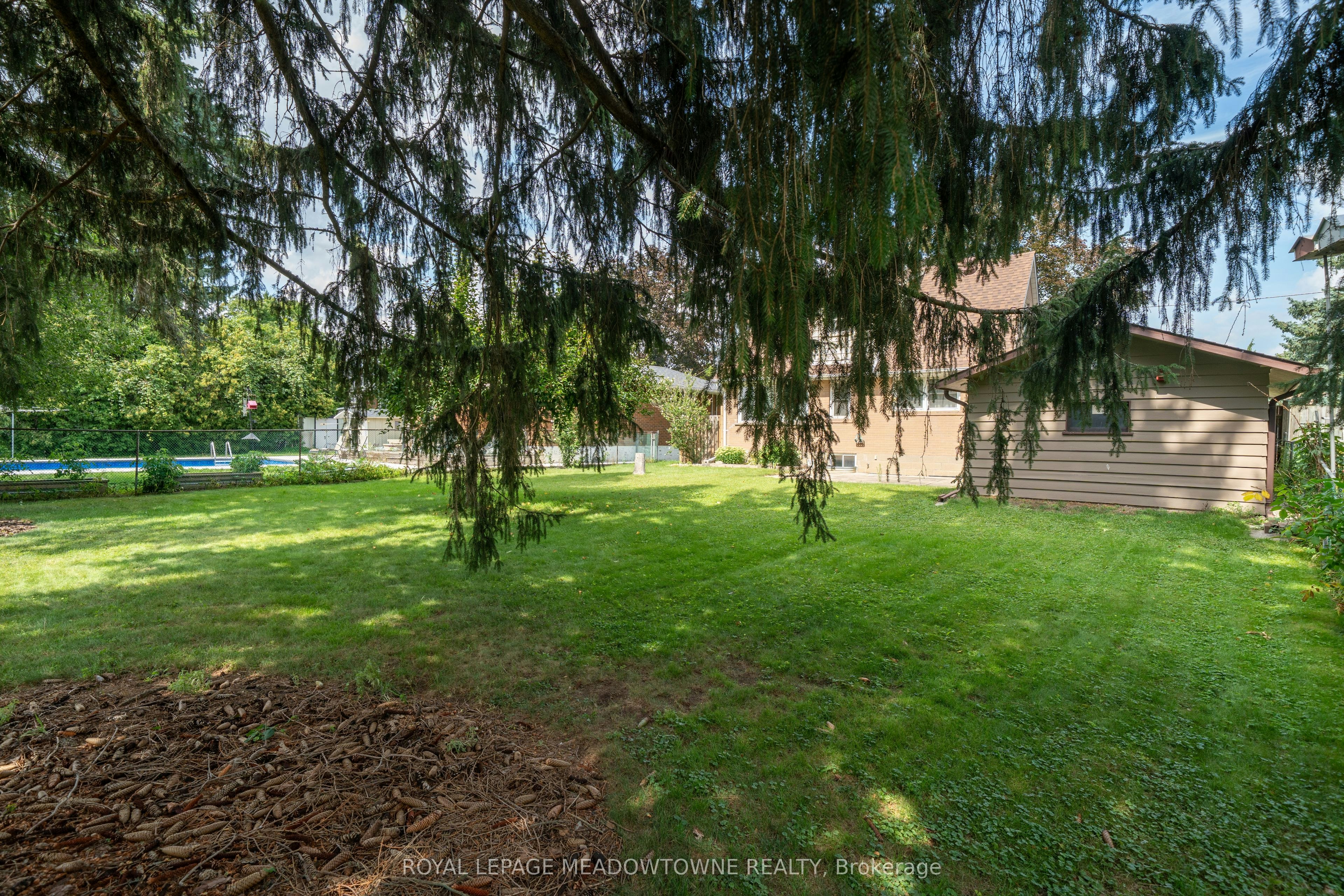 20 Delrex Boulevard, Halton Hills, ON, L7G 3X7 - 32