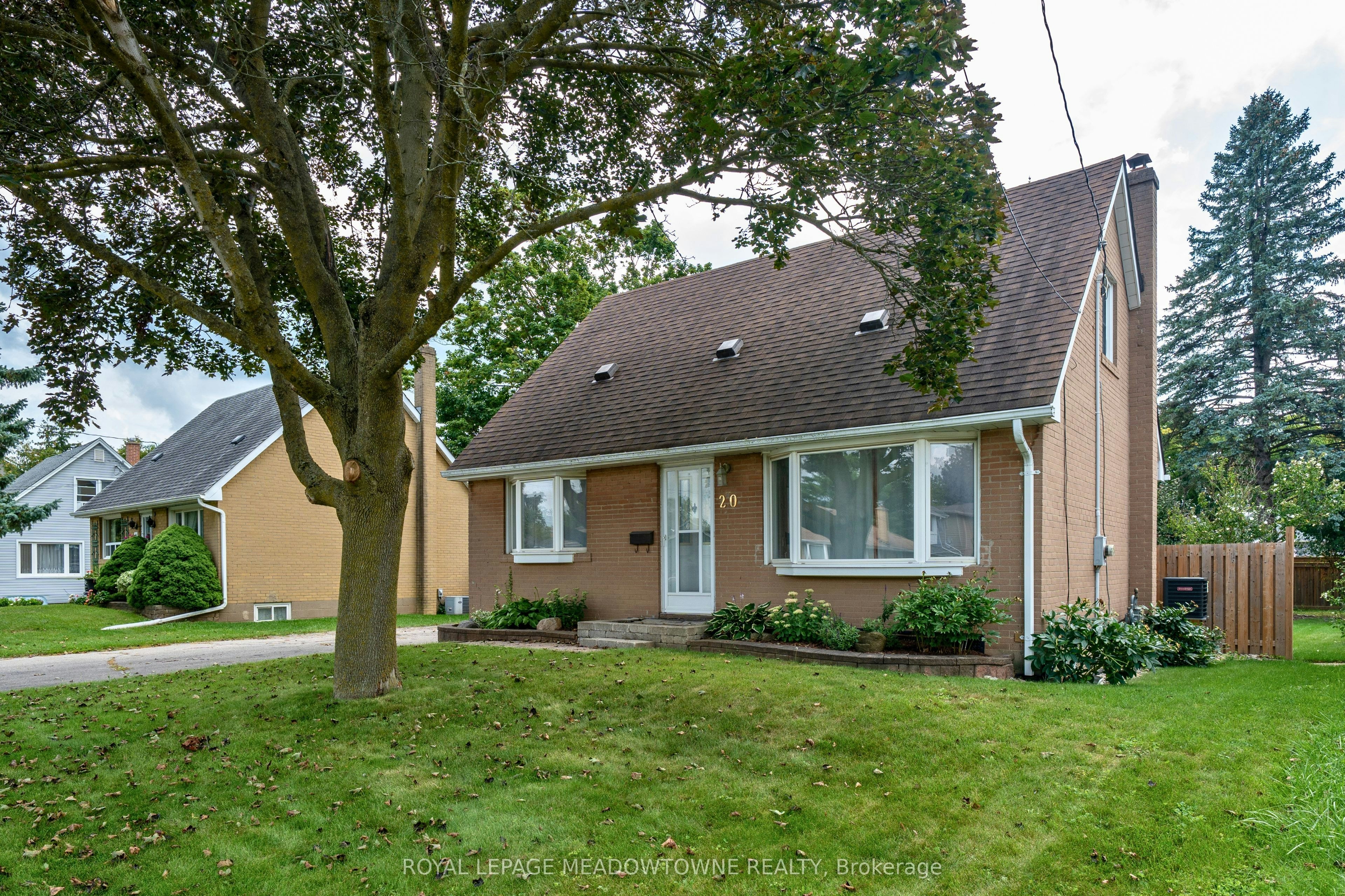 20 Delrex Boulevard, Halton Hills, ON, L7G 3X7 - 3