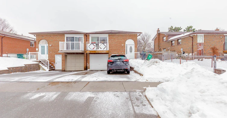 Basement-127 Mill Street N, Brampton, ON, L6X 2P1