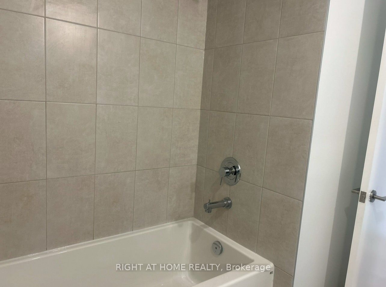 704-1195 The Queensway N/A, Toronto, ON, M8Z 0H1 - 16