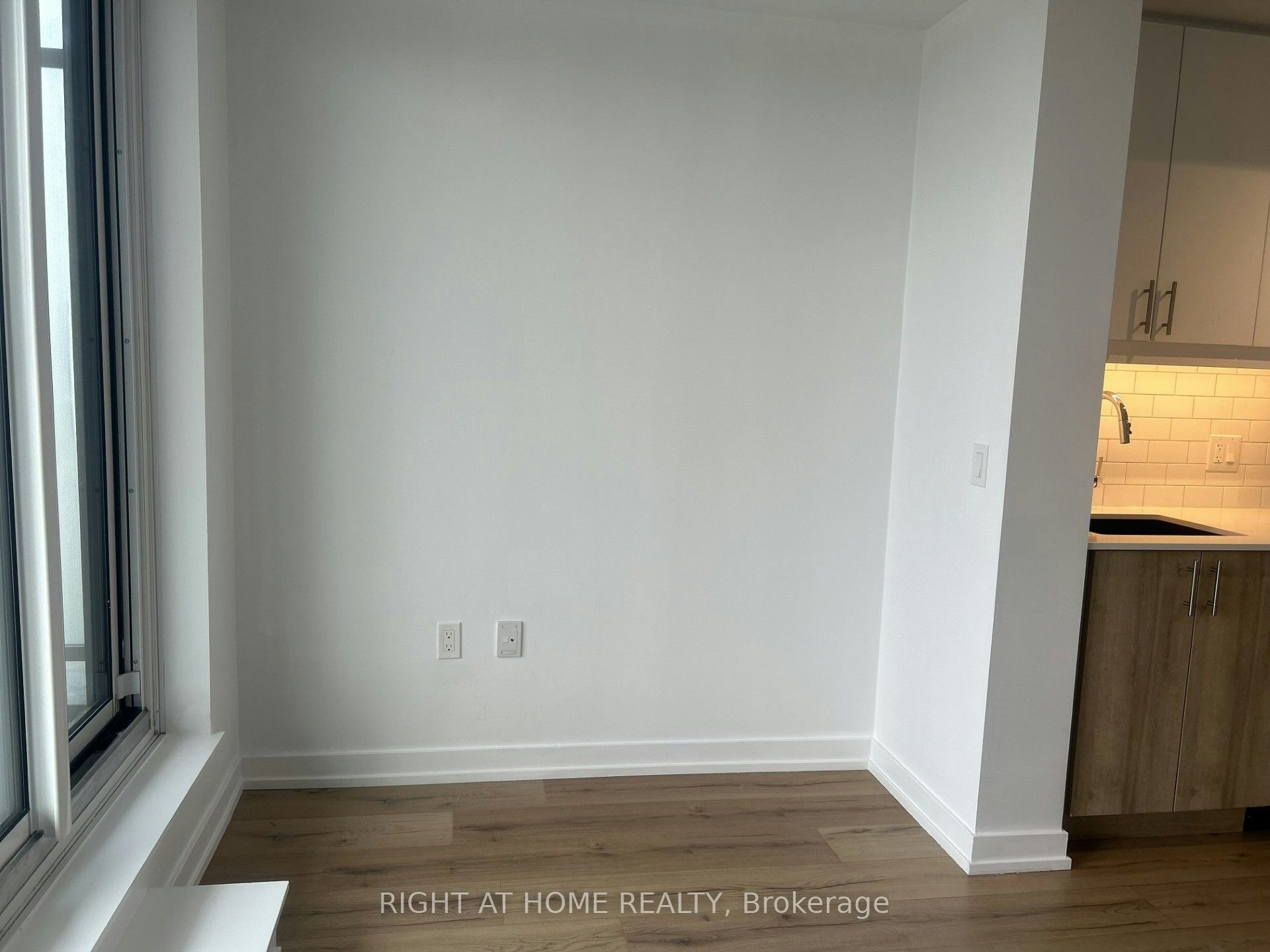 704-1195 The Queensway N/A, Toronto, ON, M8Z 0H1 - 9