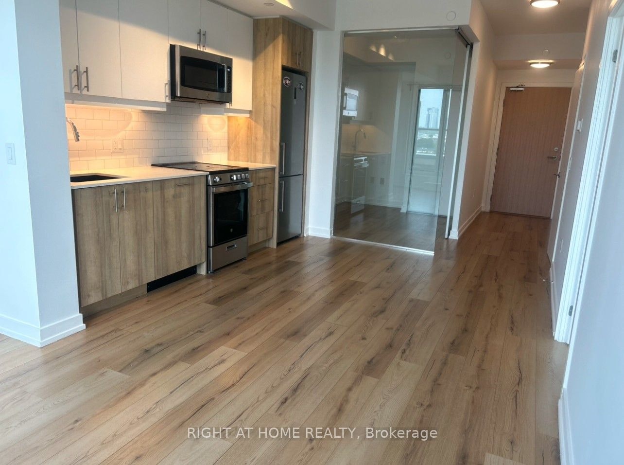 704-1195 The Queensway N/A, Toronto, ON, M8Z 0H1 - 4