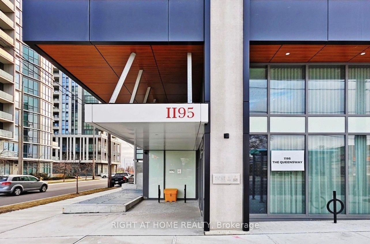 704-1195 The Queensway N/A, Toronto, ON, M8Z 0H1